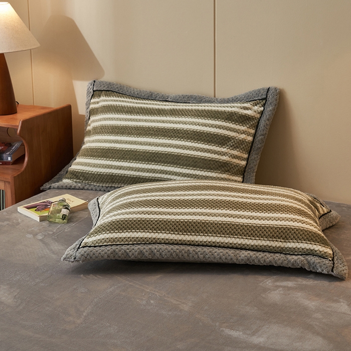 91家纺网 家纺一手货源 找家纺 早晨家纺 2025新款豆豆款菠萝格-单被套 豆豆绒-绿条