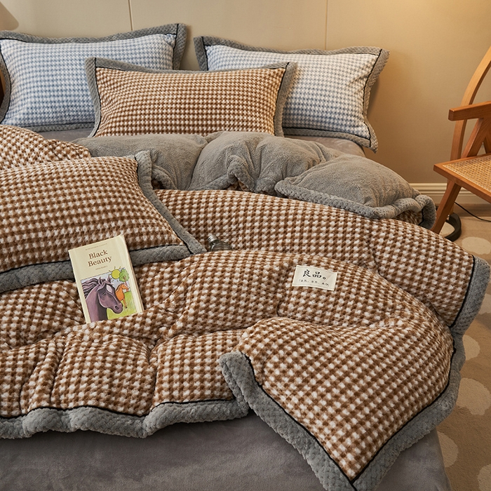 91家纺网 家纺一手货源 找家纺 早晨家纺 2025新款豆豆款菠萝格-单被套 豆豆绒-小格咖