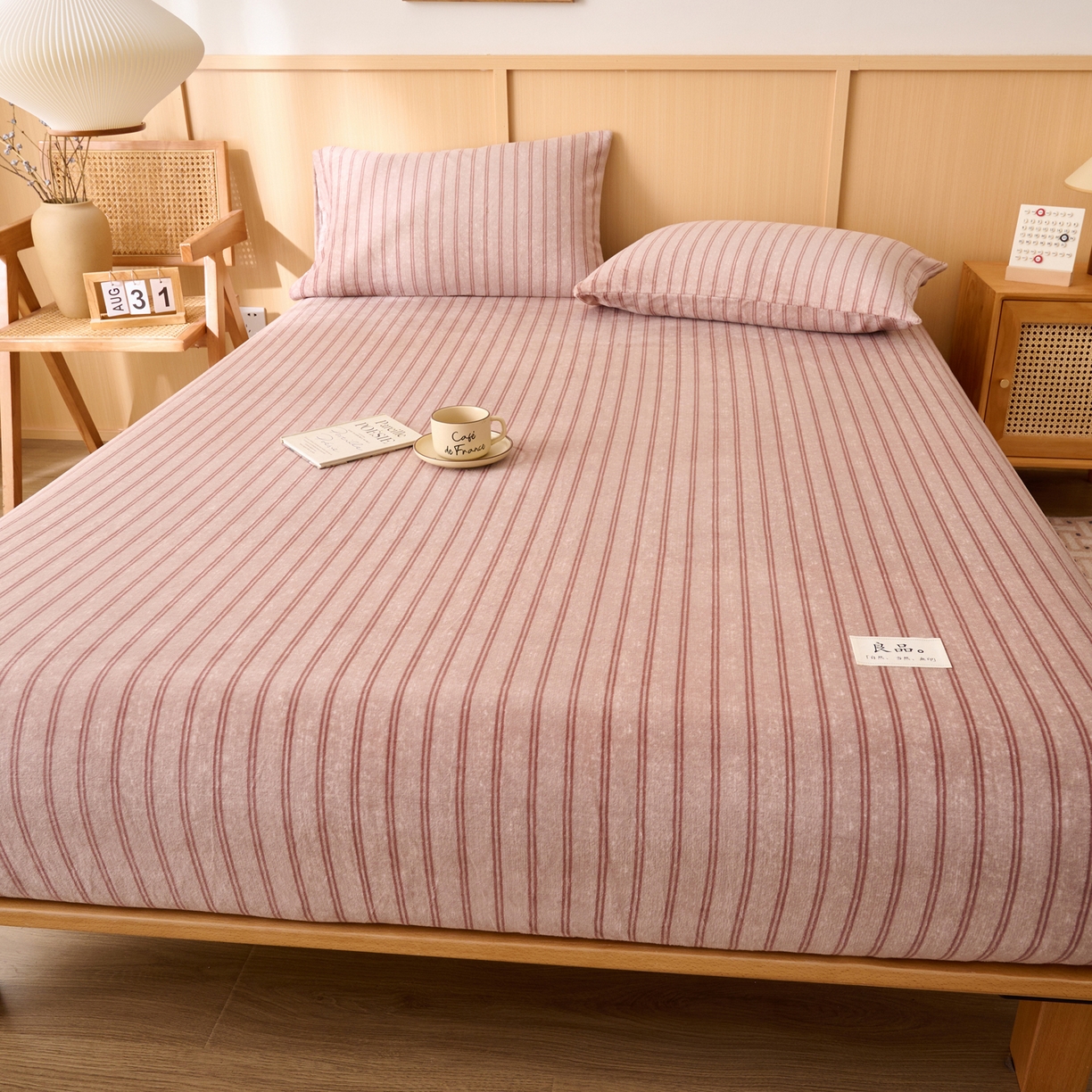 91家纺网 家纺一手货源 找家纺 早晨家纺 2025新款野牧款高克重牛奶绒印花单床笠 野牧-竖条咖