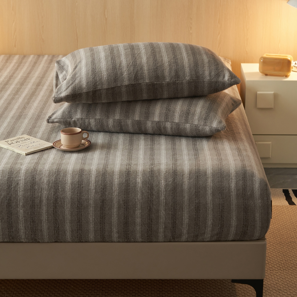 91家纺网 家纺一手货源 找家纺 早晨家纺 2025新款未末款仿羊绒牛奶绒床笠 未末-深灰