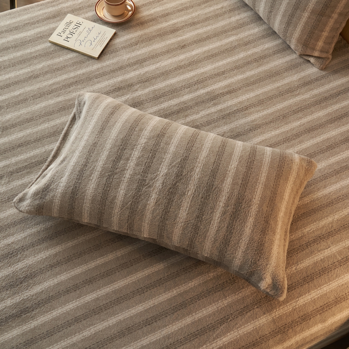 91家纺网 家纺一手货源 找家纺 早晨家纺 2025新款未末款仿羊绒牛奶绒床笠 未末-深灰