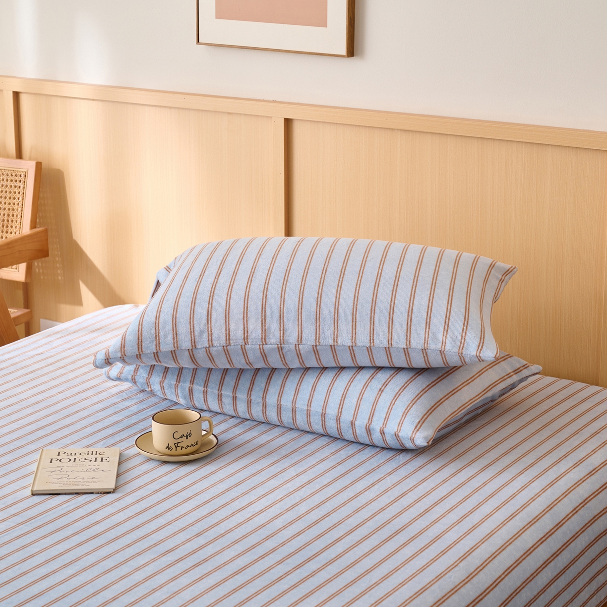 91家纺网 家纺一手货源 找家纺 早晨家纺 2025新款野牧款高克重牛奶绒印花单床笠 野牧-竖条蓝