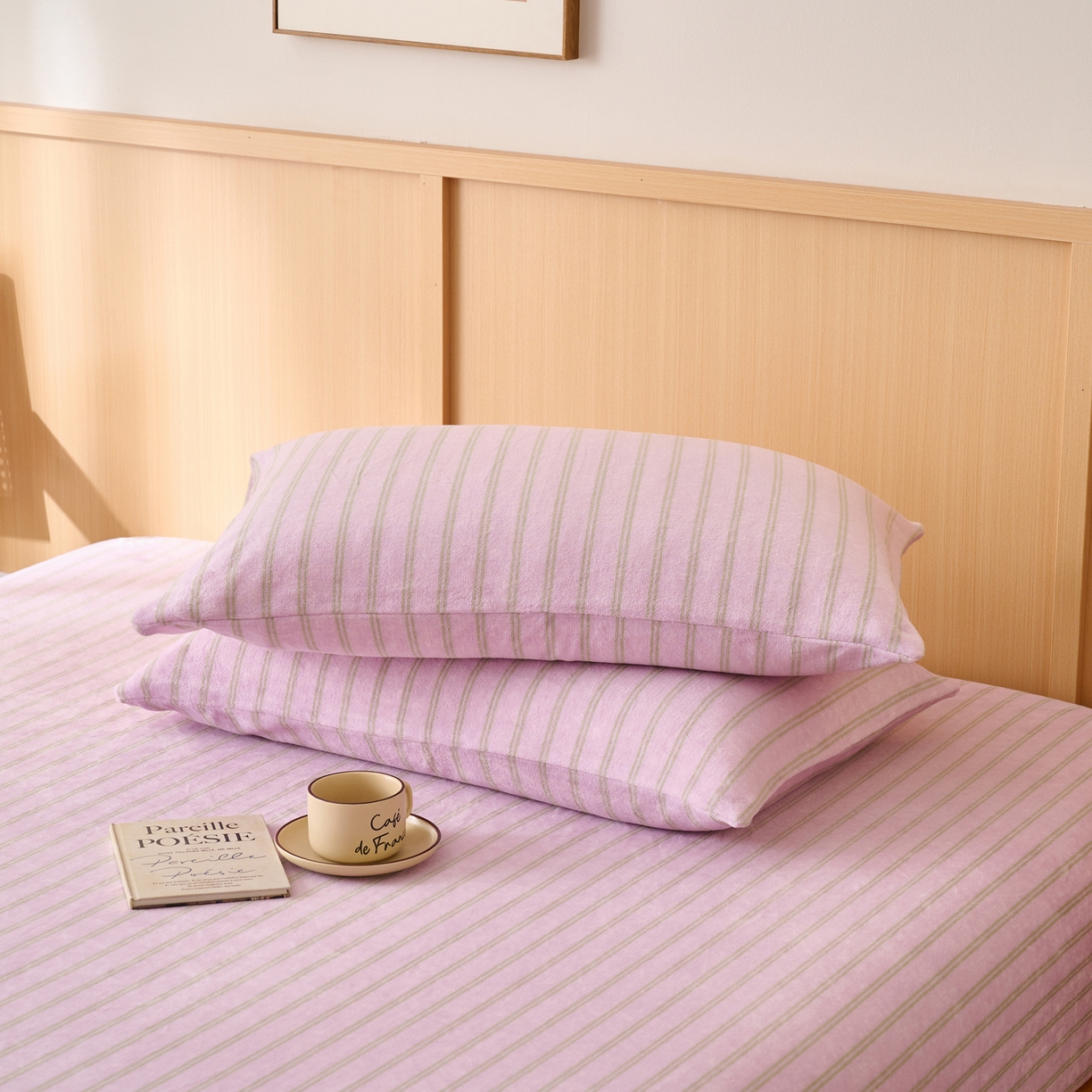 91家纺网 家纺一手货源 找家纺 早晨家纺 2025新款野牧款高克重牛奶绒印花单床笠 野牧-竖条紫粉