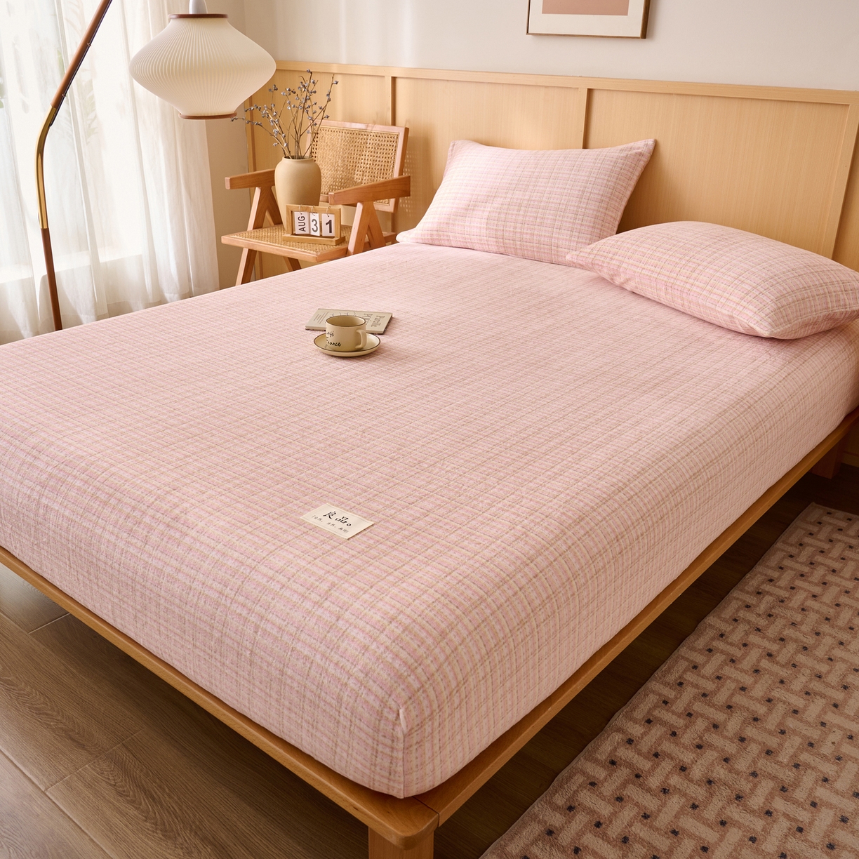 91家纺网 家纺一手货源 找家纺 早晨家纺 2025新款野牧款高克重牛奶绒印花单床笠 野牧-香风粉