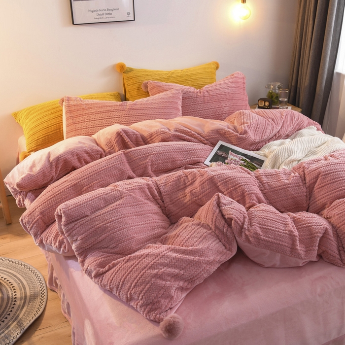 91家纺网 家纺一手货源 找家纺 （总）仟网汇 2025新款热款剪花绒毛毛球绒水晶绒四件套,粉色,姜黄