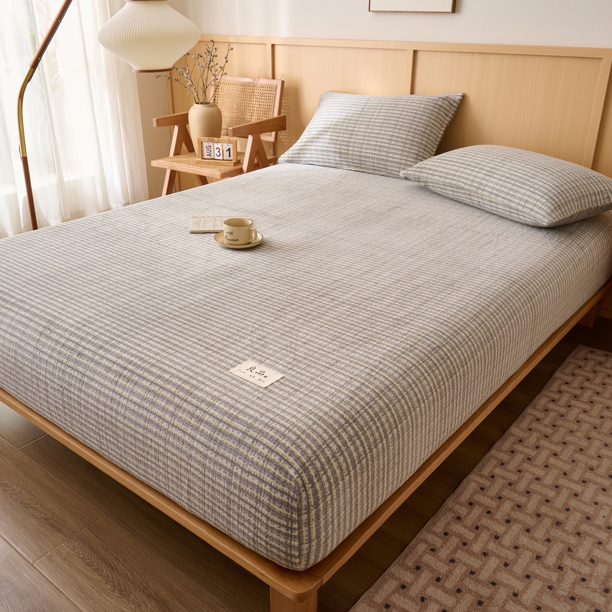 91家纺网 家纺一手货源 找家纺 早晨家纺 2025新款野牧款高克重牛奶绒印花单床笠 野牧-香风灰