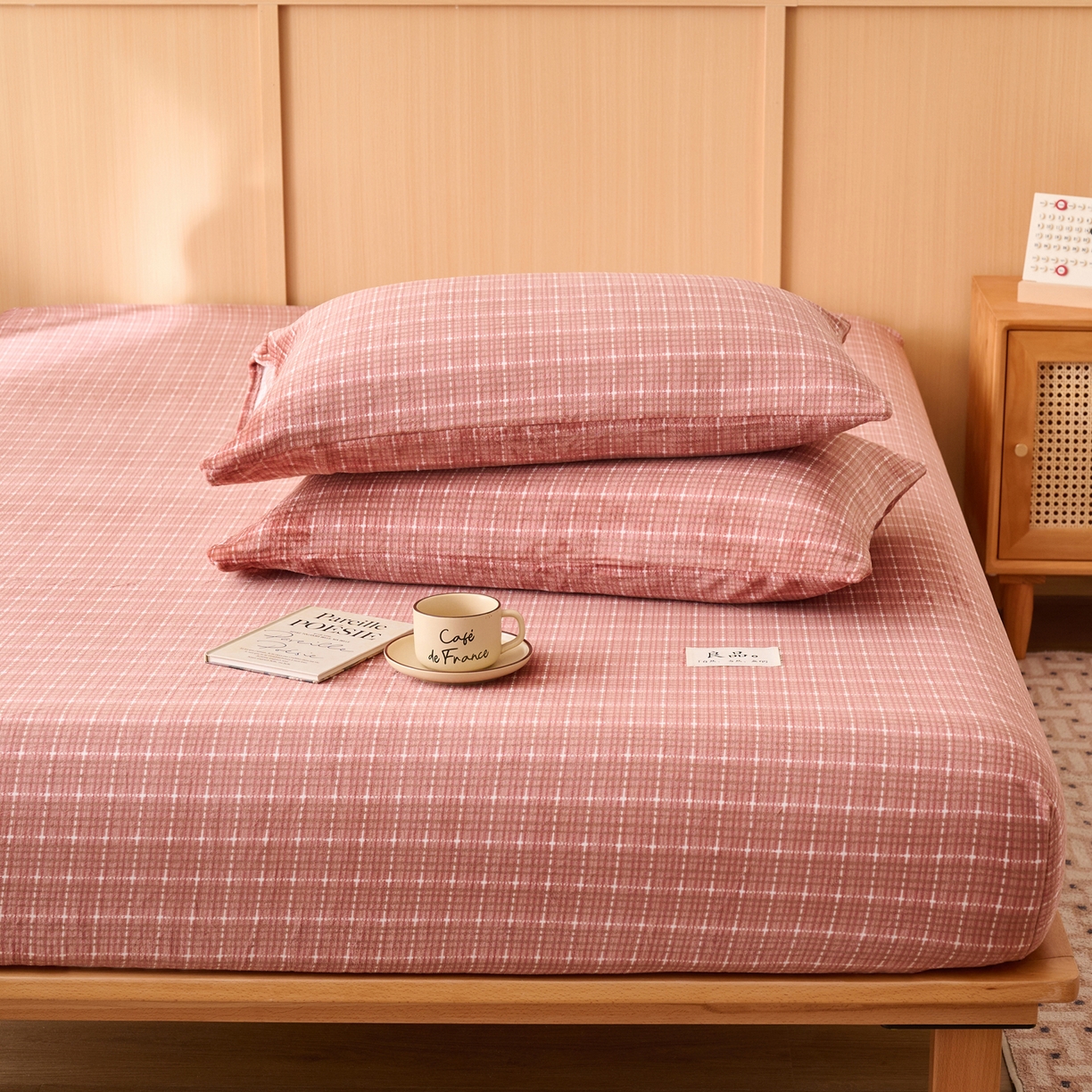 91家纺网 家纺一手货源 找家纺 早晨家纺 2025新款野牧款高克重牛奶绒印花单床笠 野牧-香风焦糖