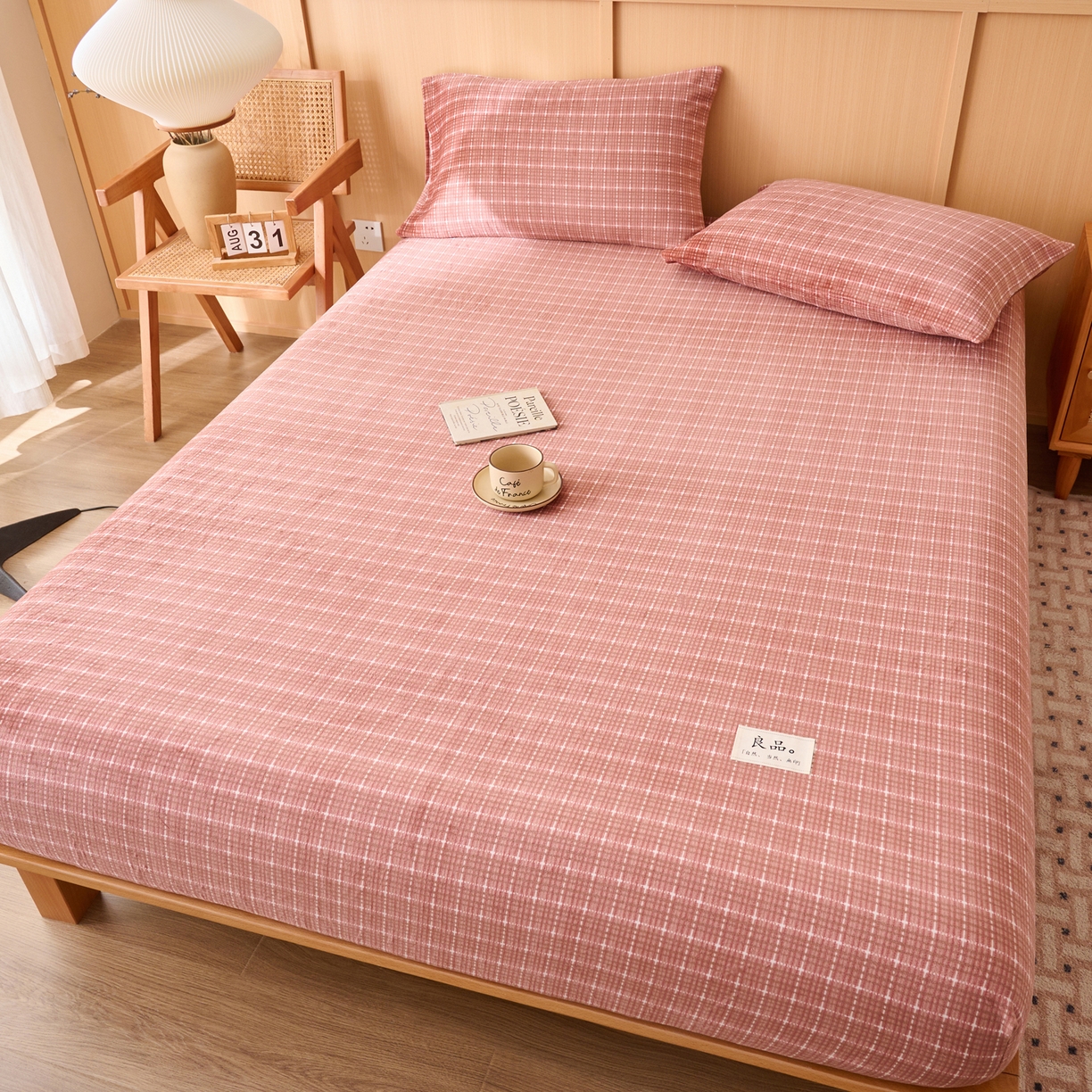 91家纺网 家纺一手货源 找家纺 早晨家纺 2025新款野牧款高克重牛奶绒印花单床笠 野牧-香风焦糖