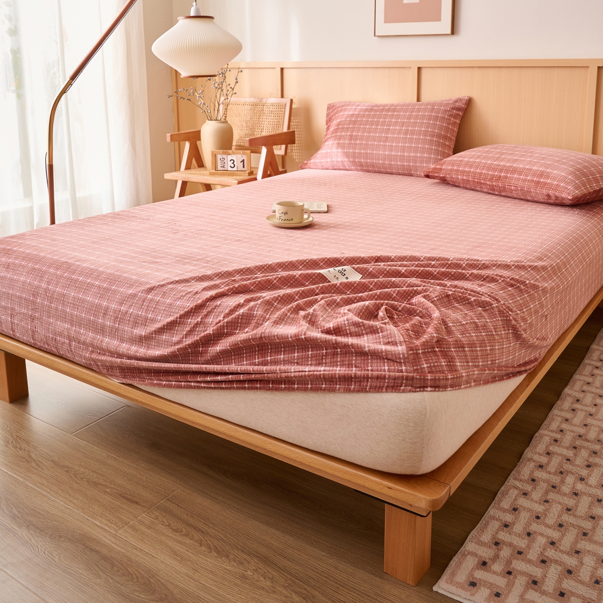 91家纺网 家纺一手货源 找家纺 早晨家纺 2025新款野牧款高克重牛奶绒印花单床笠 野牧-香风焦糖