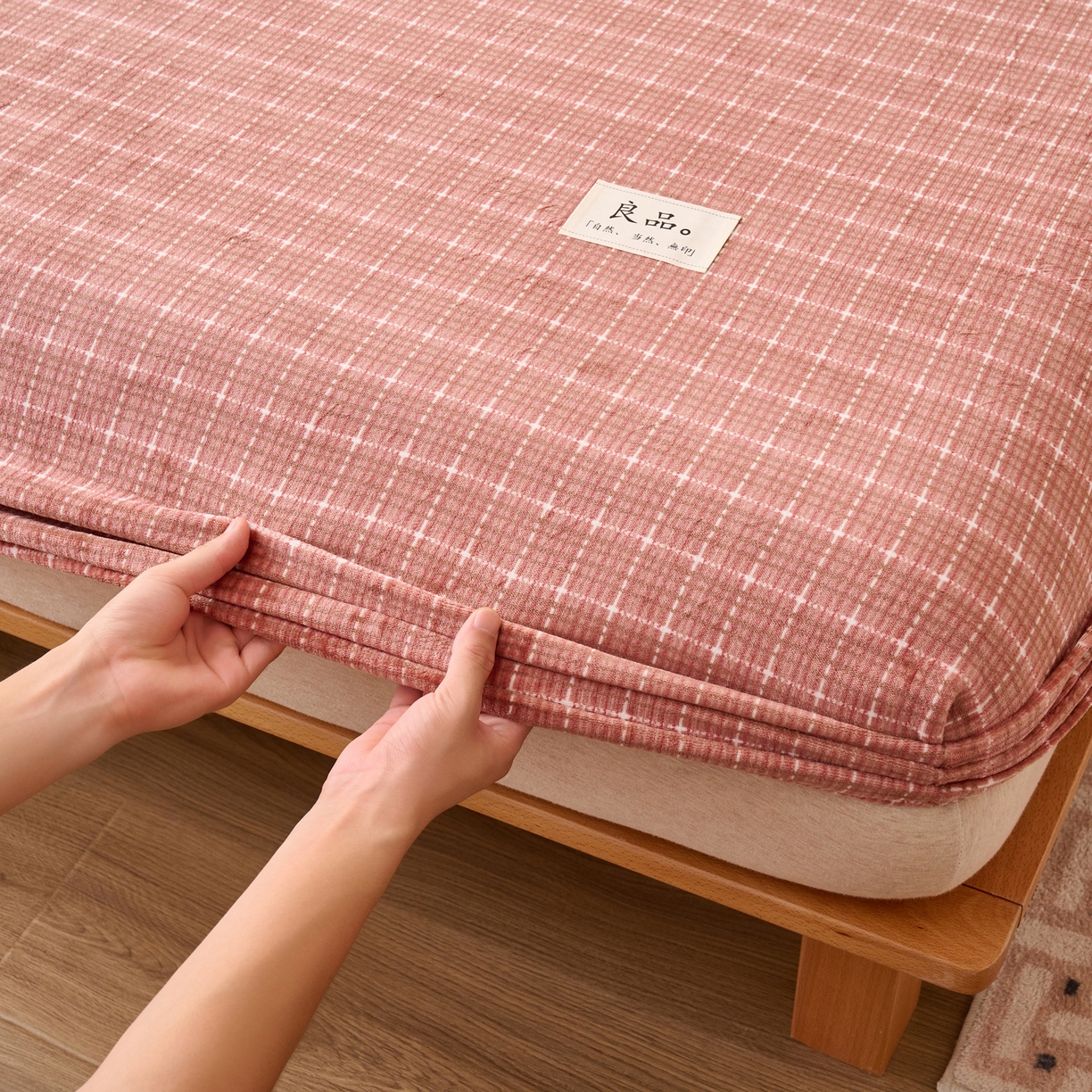 91家纺网 家纺一手货源 找家纺 早晨家纺 2025新款野牧款高克重牛奶绒印花单床笠 野牧-香风焦糖