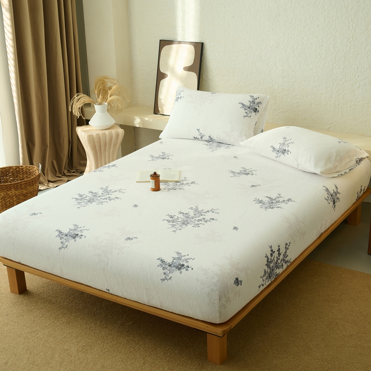 91家纺网 家纺一手货源 找家纺 早晨家纺 2025新款数码印花高克重牛奶单床笠 幽花