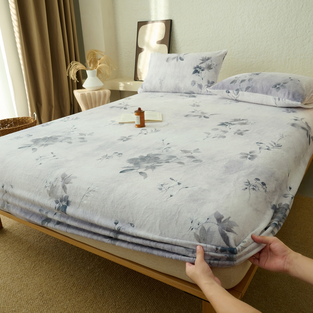 91家纺网 家纺一手货源 找家纺 早晨家纺 2025新款数码印花高克重牛奶单床笠 烟蕊