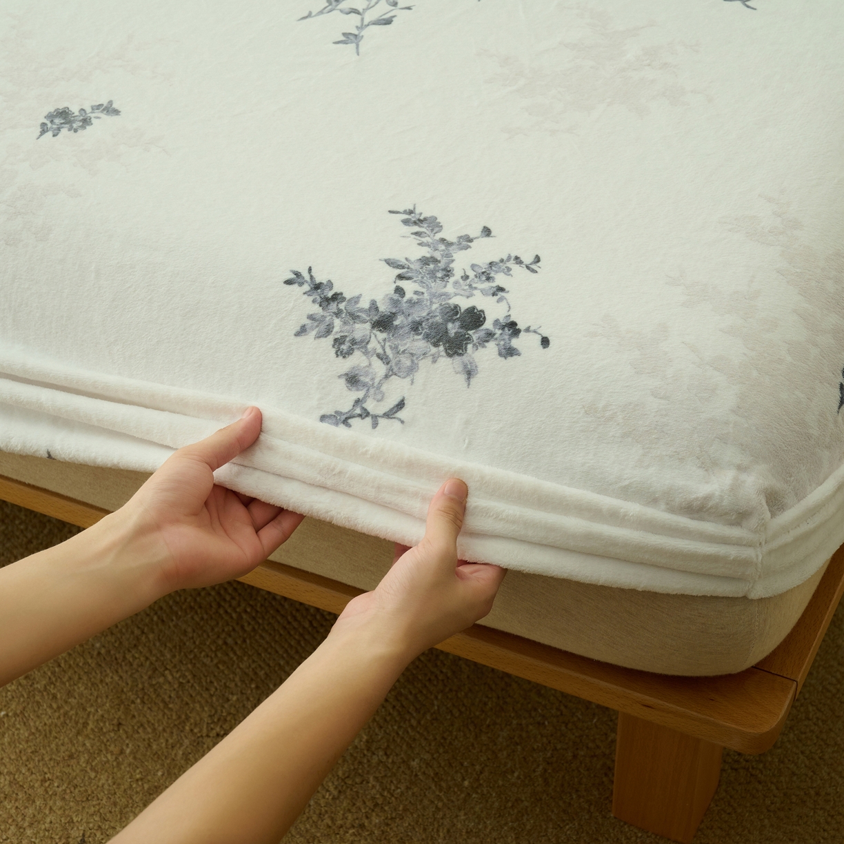 91家纺网 家纺一手货源 找家纺 早晨家纺 2025新款数码印花高克重牛奶单床笠 幽花