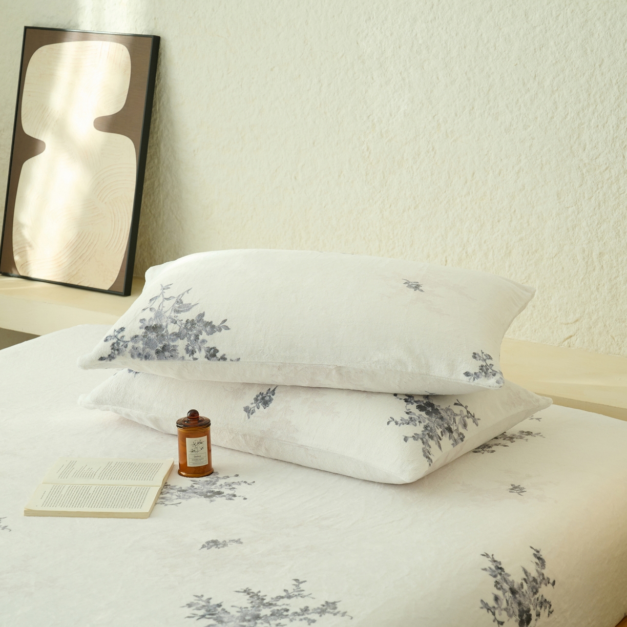 91家纺网 家纺一手货源 找家纺 早晨家纺 2025新款数码印花高克重牛奶单床笠 幽花