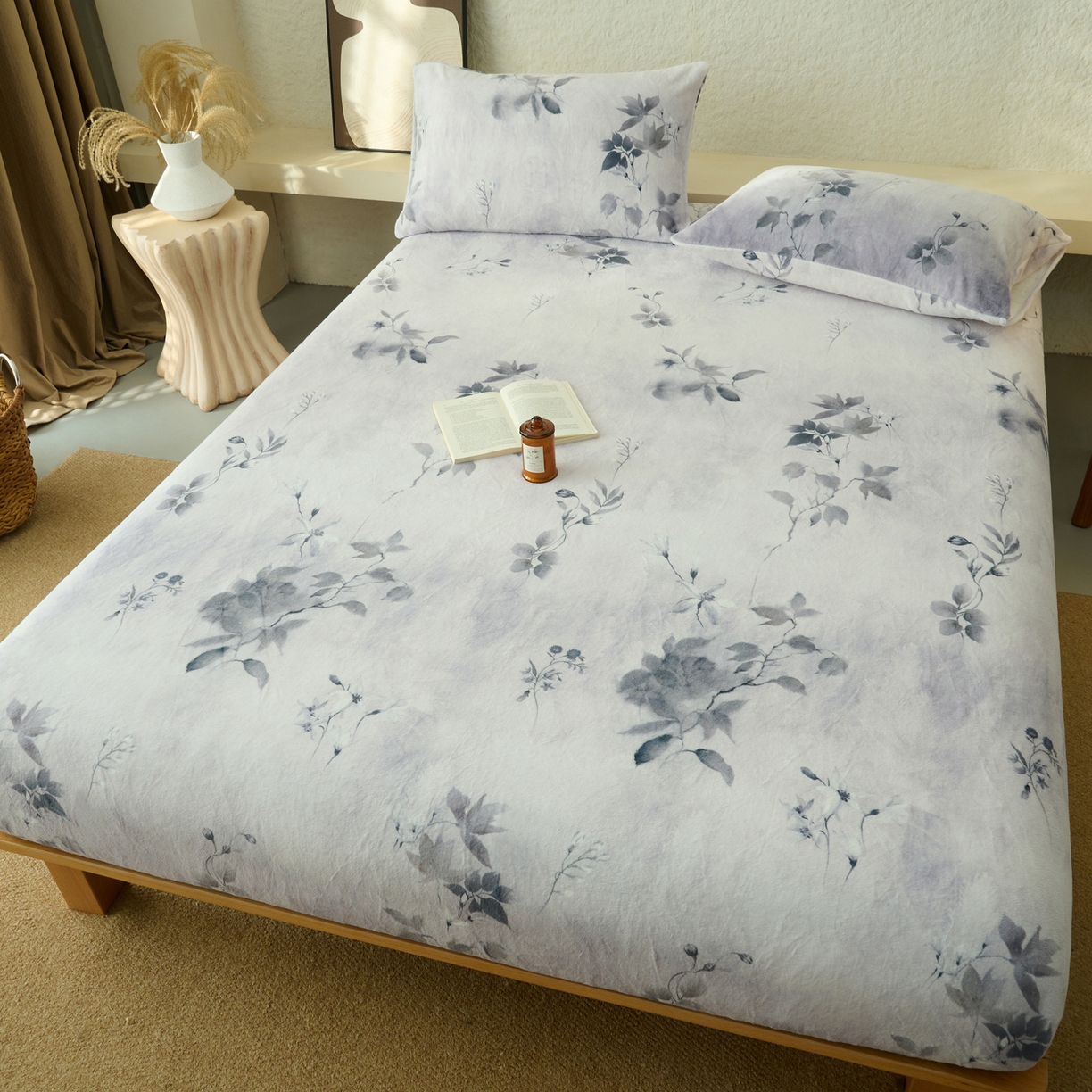 91家纺网 家纺一手货源 找家纺 早晨家纺 2025新款数码印花高克重牛奶单床笠 烟蕊