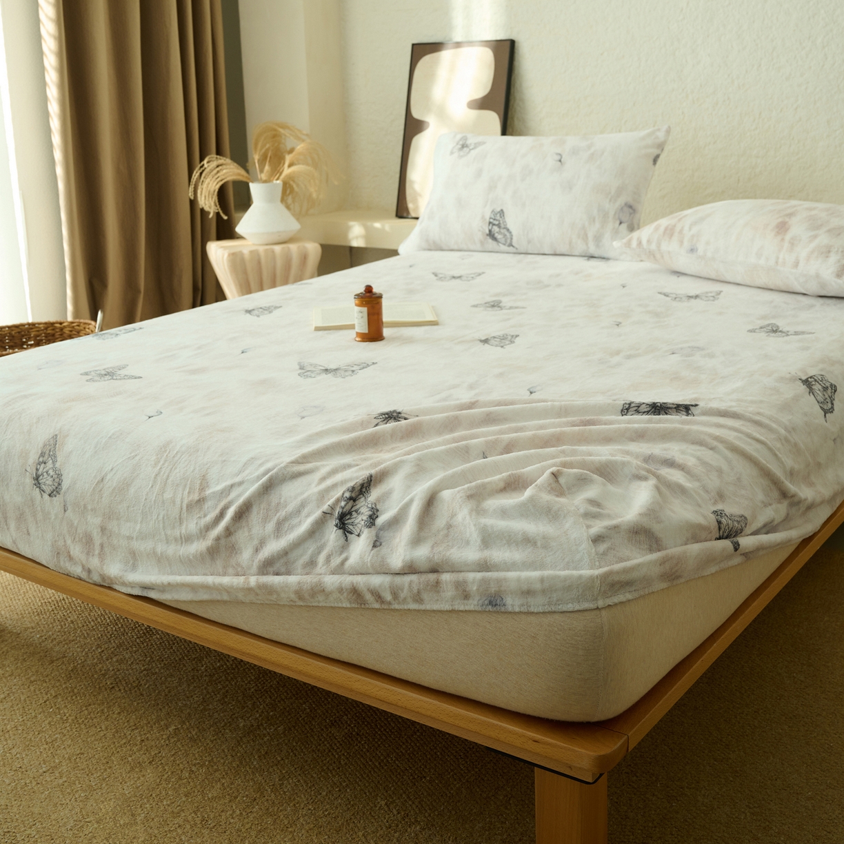 91家纺网 家纺一手货源 找家纺 早晨家纺 2025新款数码印花高克重牛奶单床笠 蝶梦