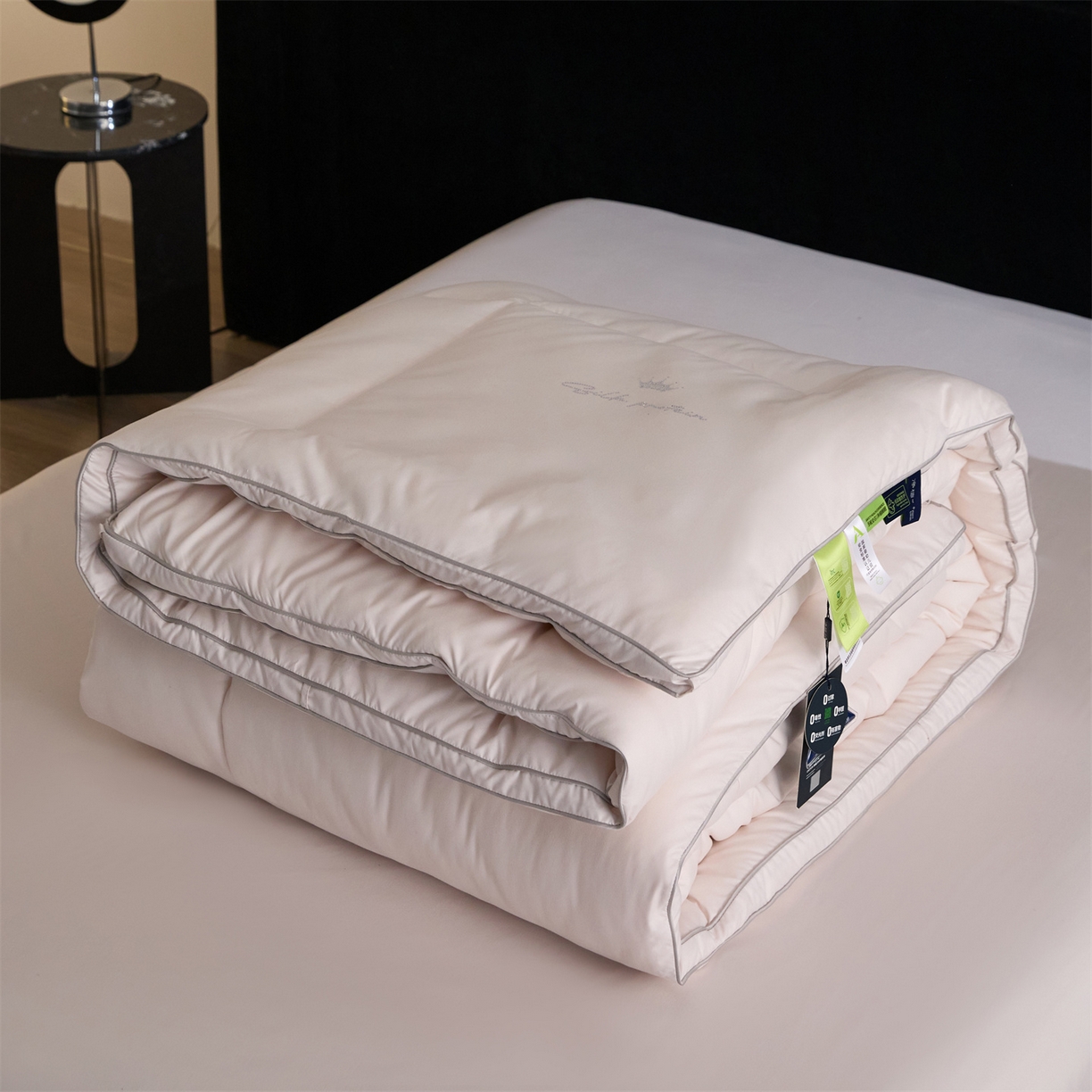 91家纺网 家纺一手货源 找家纺 （总）头等舱 2025新款酒店款净植力抗菌 防螨 防霉 低致敏 立体秋冬被（空镜图）