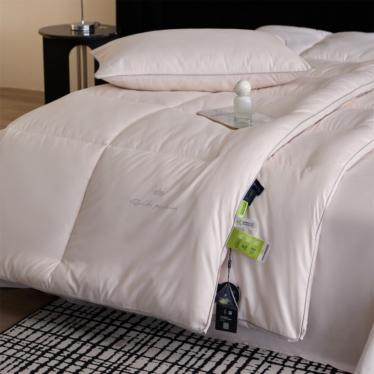 91家纺网 家纺一手货源 找家纺 （总）头等舱 2025新款酒店款净植力抗菌 防螨 防霉 低致敏 立体秋冬被（空镜图）