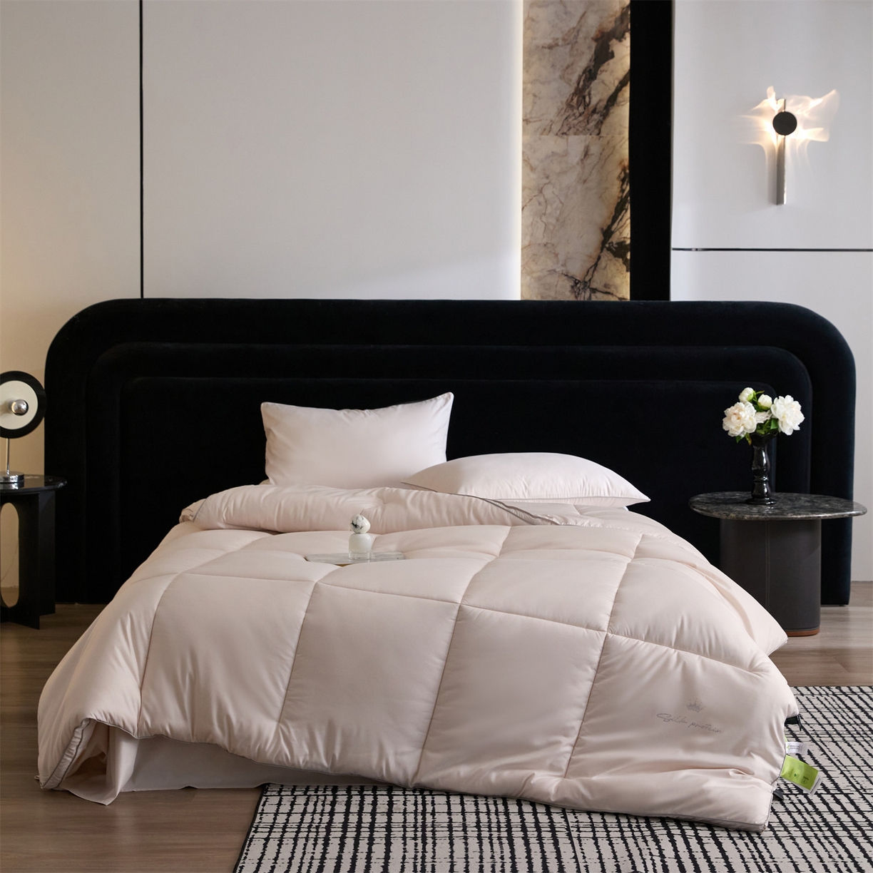 91家纺网 家纺一手货源 找家纺 （总）头等舱 2025新款酒店款净植力抗菌 防螨 防霉 低致敏 立体秋冬被（空镜图）