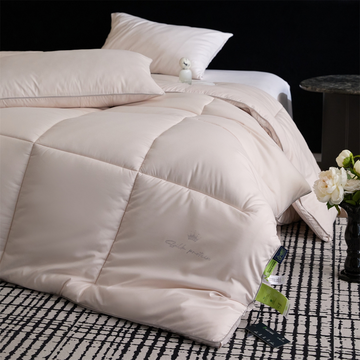 91家纺网 家纺一手货源 找家纺 头等舱 2025新款酒店款净植力抗菌 防螨 防霉 低致敏 立体秋冬被（空镜图） 奶咖灰