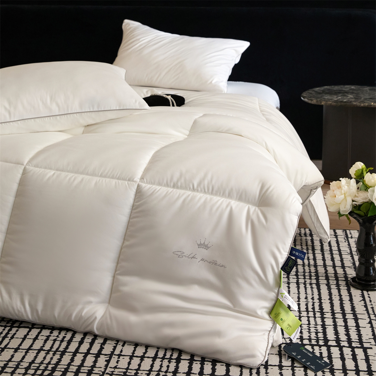 91家纺网 家纺一手货源 找家纺 头等舱 2025新款酒店款净植力抗菌 防螨 防霉 低致敏 立体秋冬被（空镜图） 珍珠白