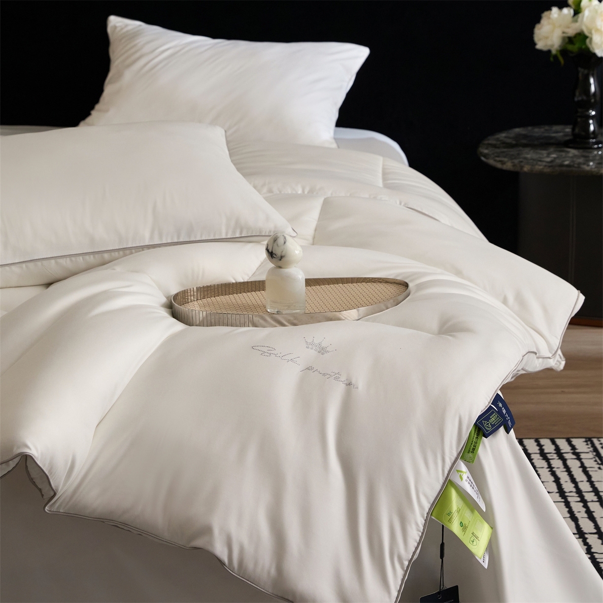 91家纺网 家纺一手货源 找家纺 （总）头等舱 2025新款酒店款净植力抗菌 防螨 防霉 低致敏 立体秋冬被（空镜图）