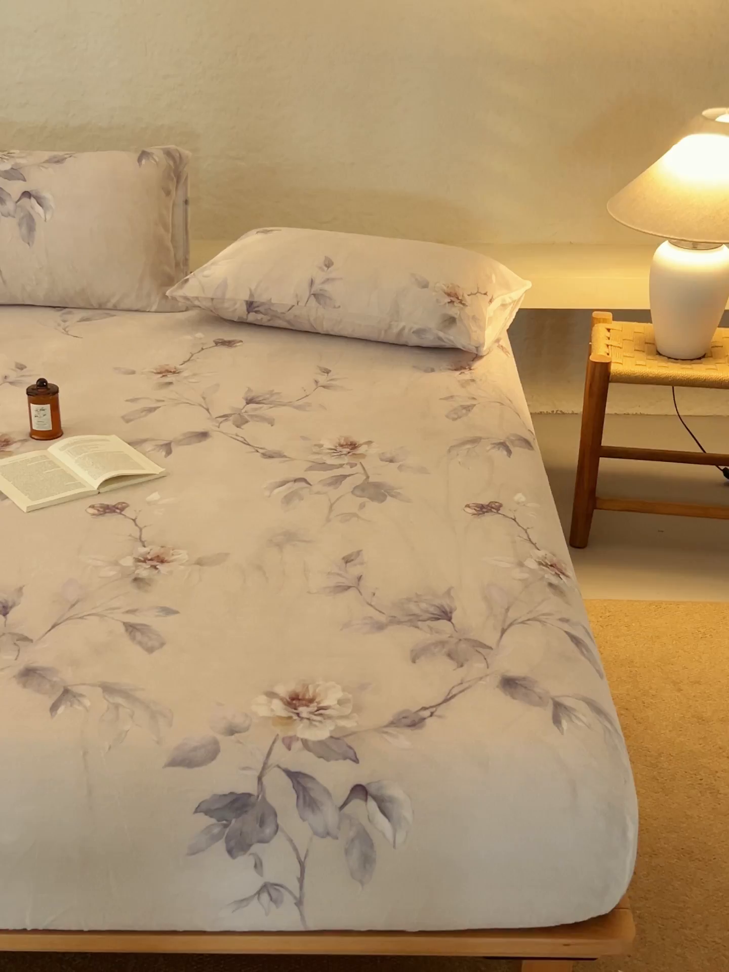 91家纺网 家纺一手货源 找家纺 早晨家纺 2025新款数码印花高克重牛奶单床笠 花影