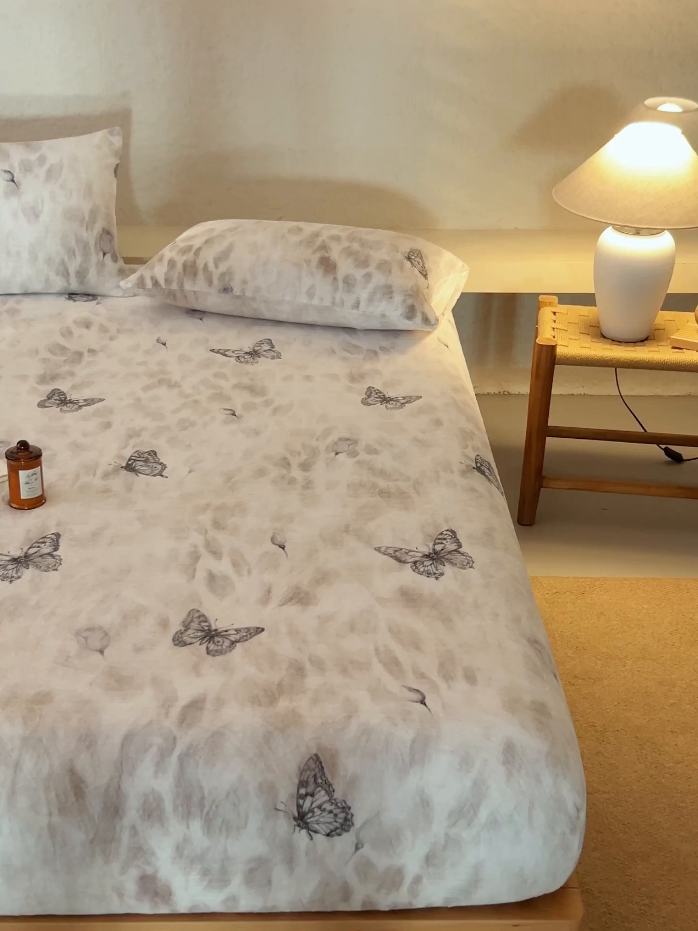 91家纺网 家纺一手货源 找家纺 早晨家纺 2025新款数码印花高克重牛奶单床笠 蝶梦