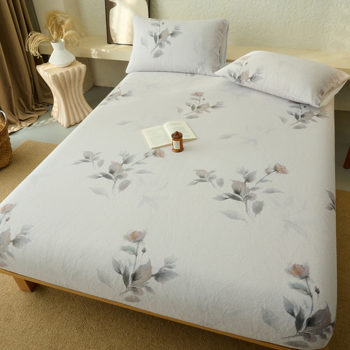 91家纺网 家纺一手货源 找家纺 早晨家纺 2025新款数码印花高克重牛奶单床笠 浅蕊