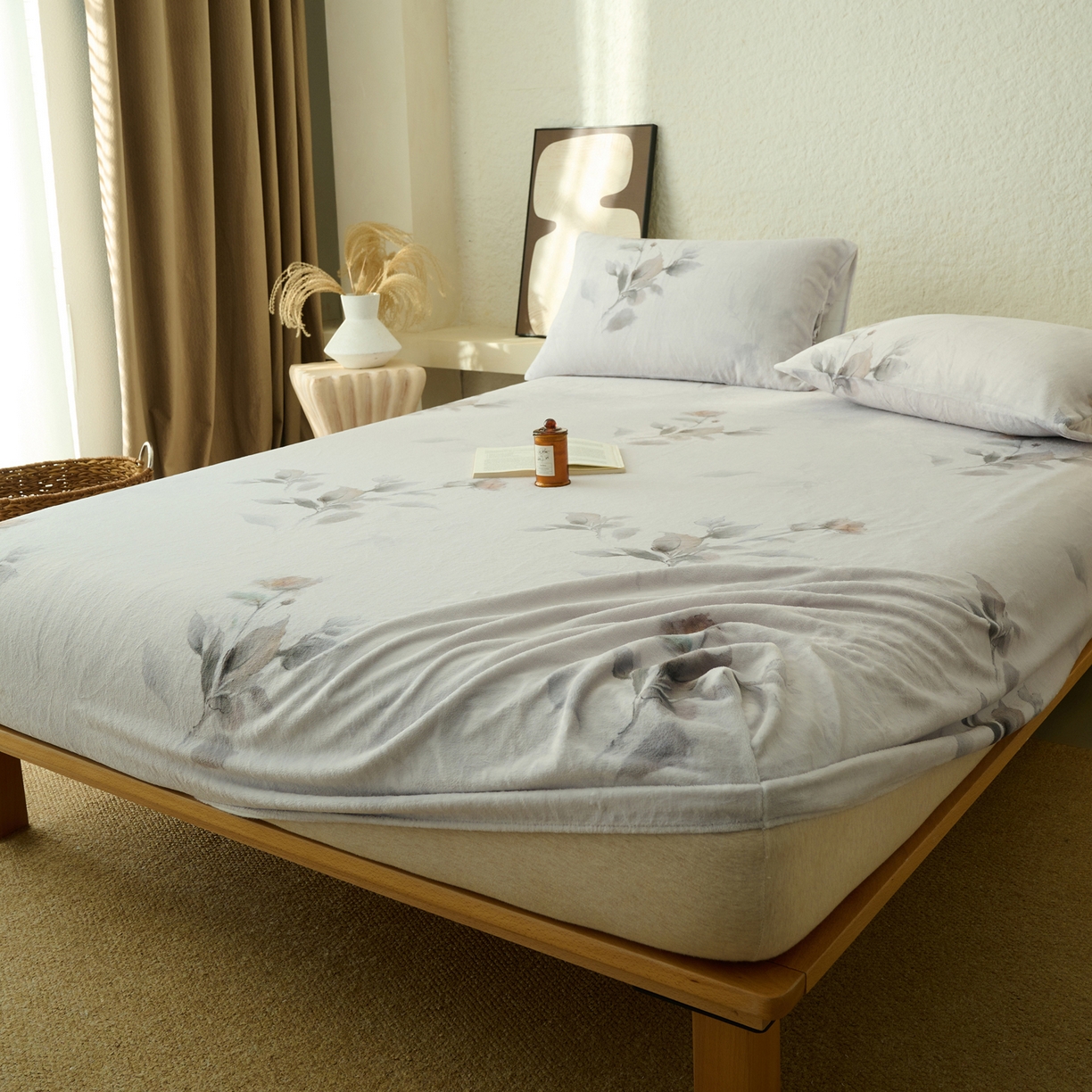 91家纺网 家纺一手货源 找家纺 早晨家纺 2025新款数码印花高克重牛奶单床笠 浅蕊