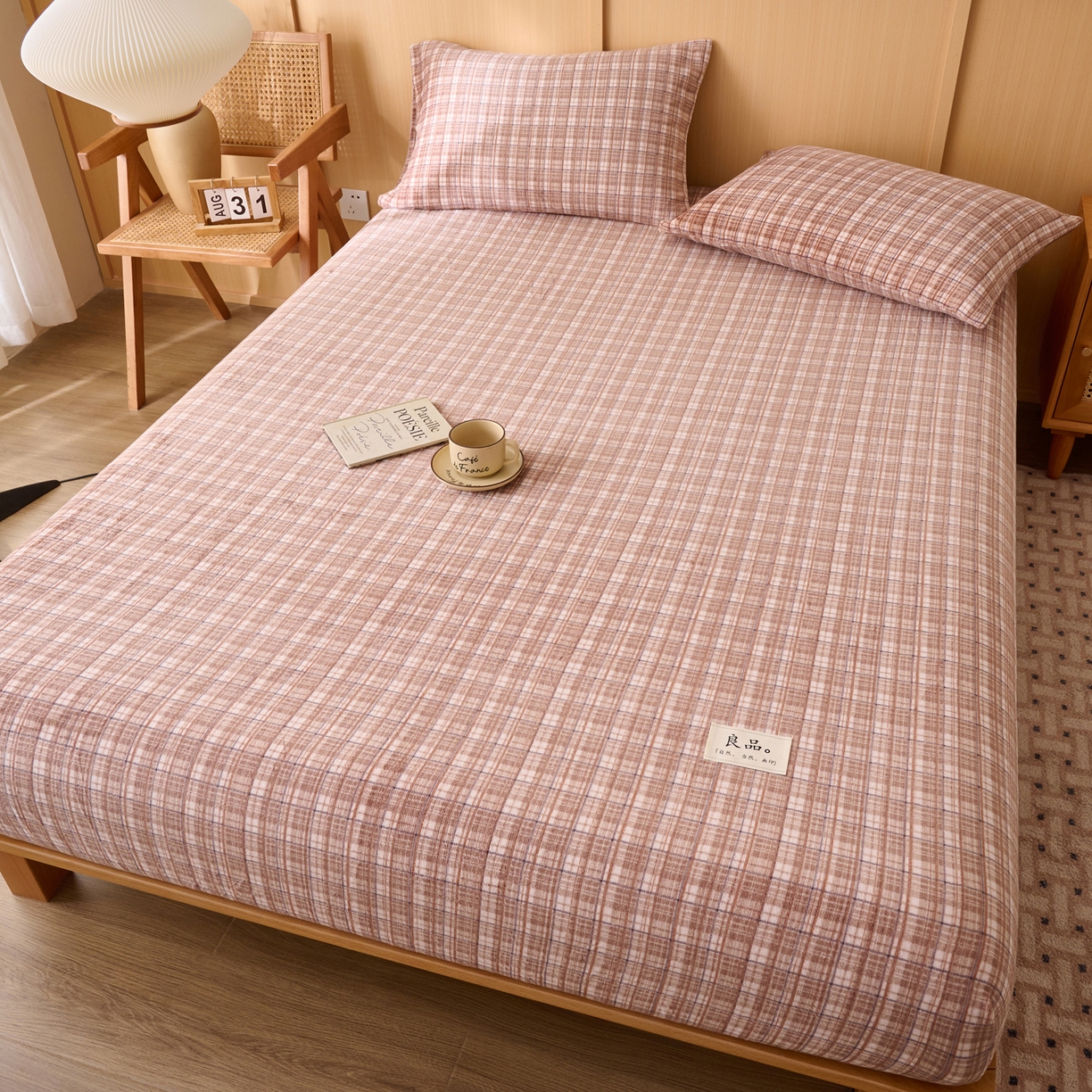 91家纺网 家纺一手货源 找家纺 早晨家纺 2025新款野牧款高克重牛奶绒印花单床笠 野牧-香风咖