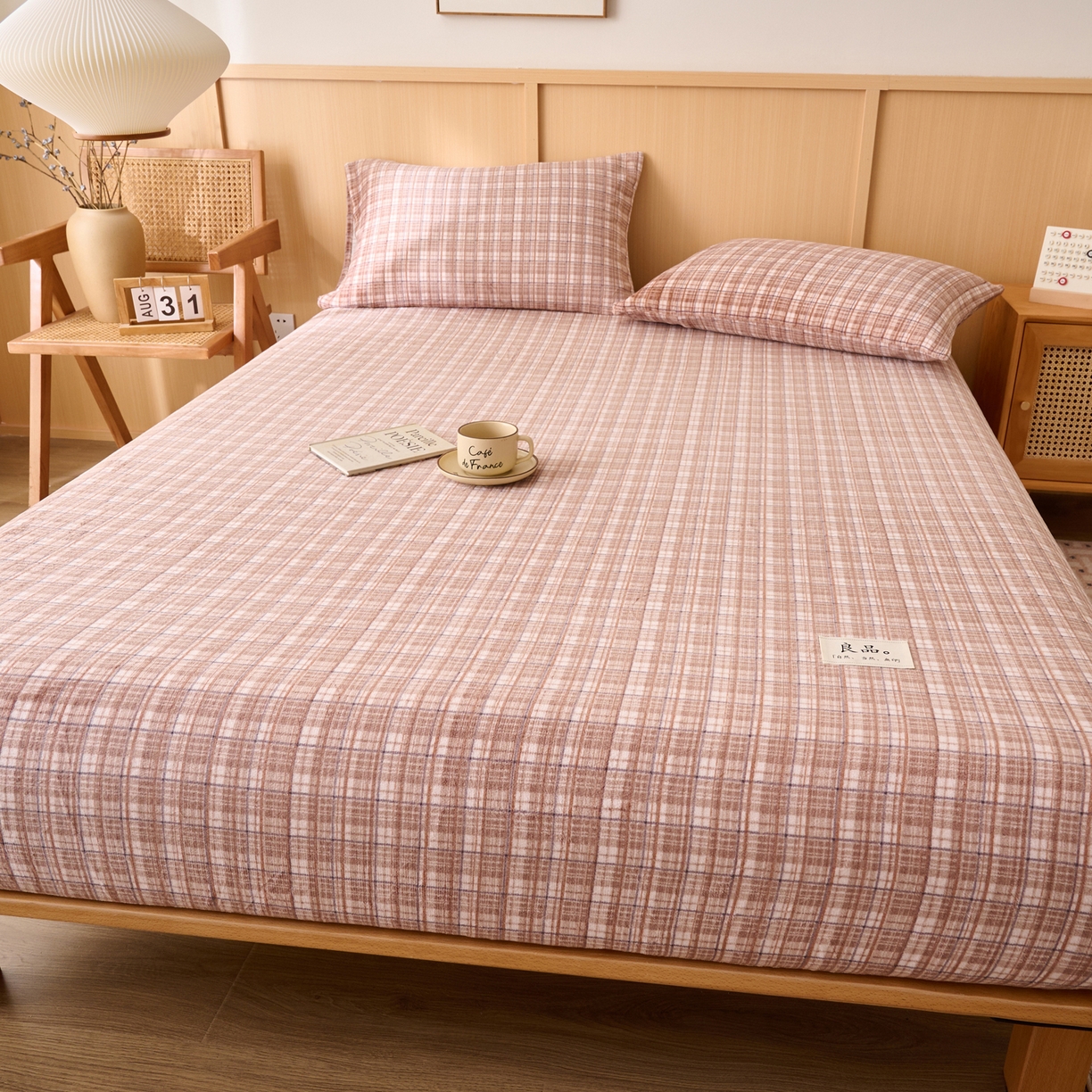 91家纺网 家纺一手货源 找家纺 早晨家纺 2025新款野牧款高克重牛奶绒印花单床笠 野牧-香风咖