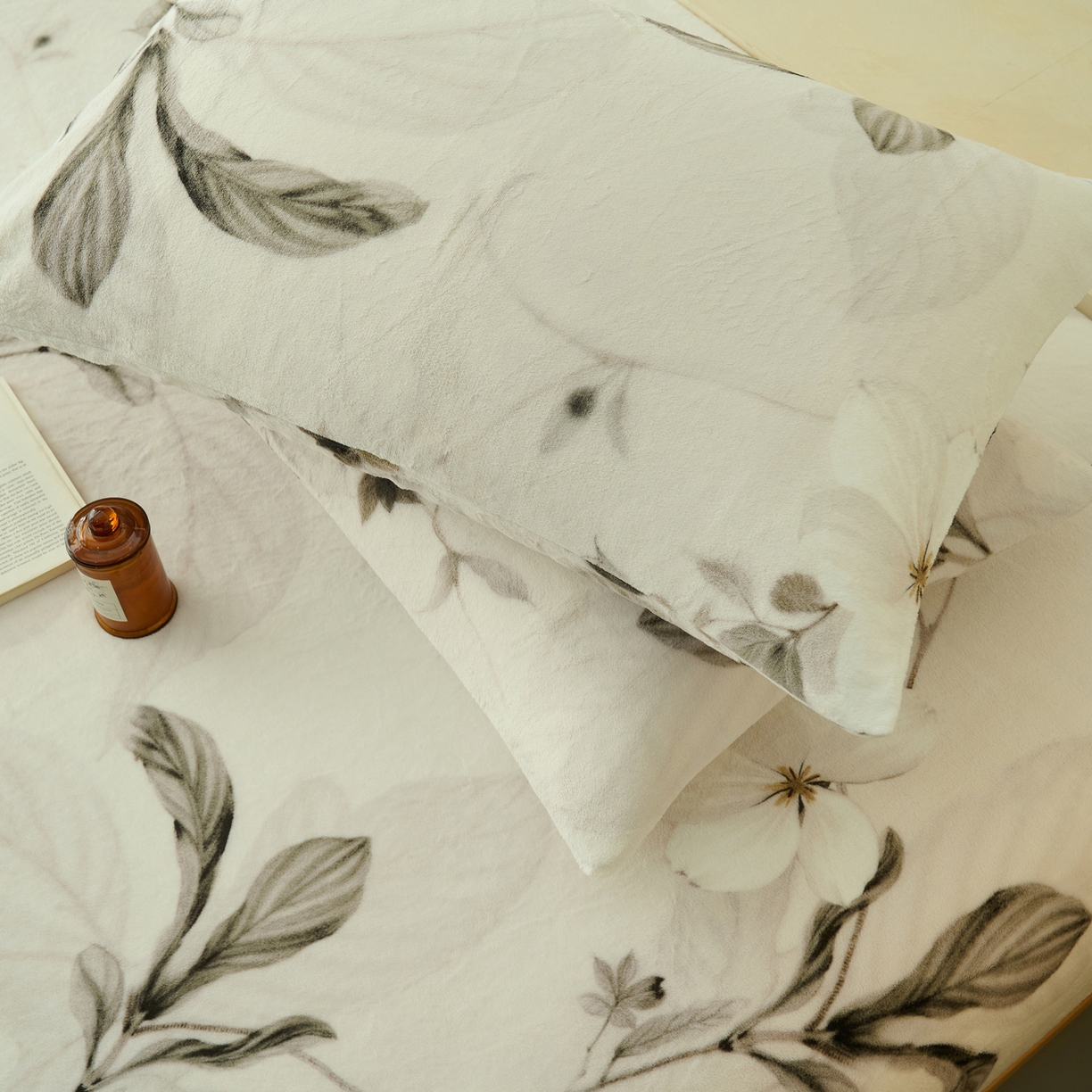 91家纺网 家纺一手货源 找家纺 早晨家纺 2025新款数码印花高克重牛奶单床笠 素枝