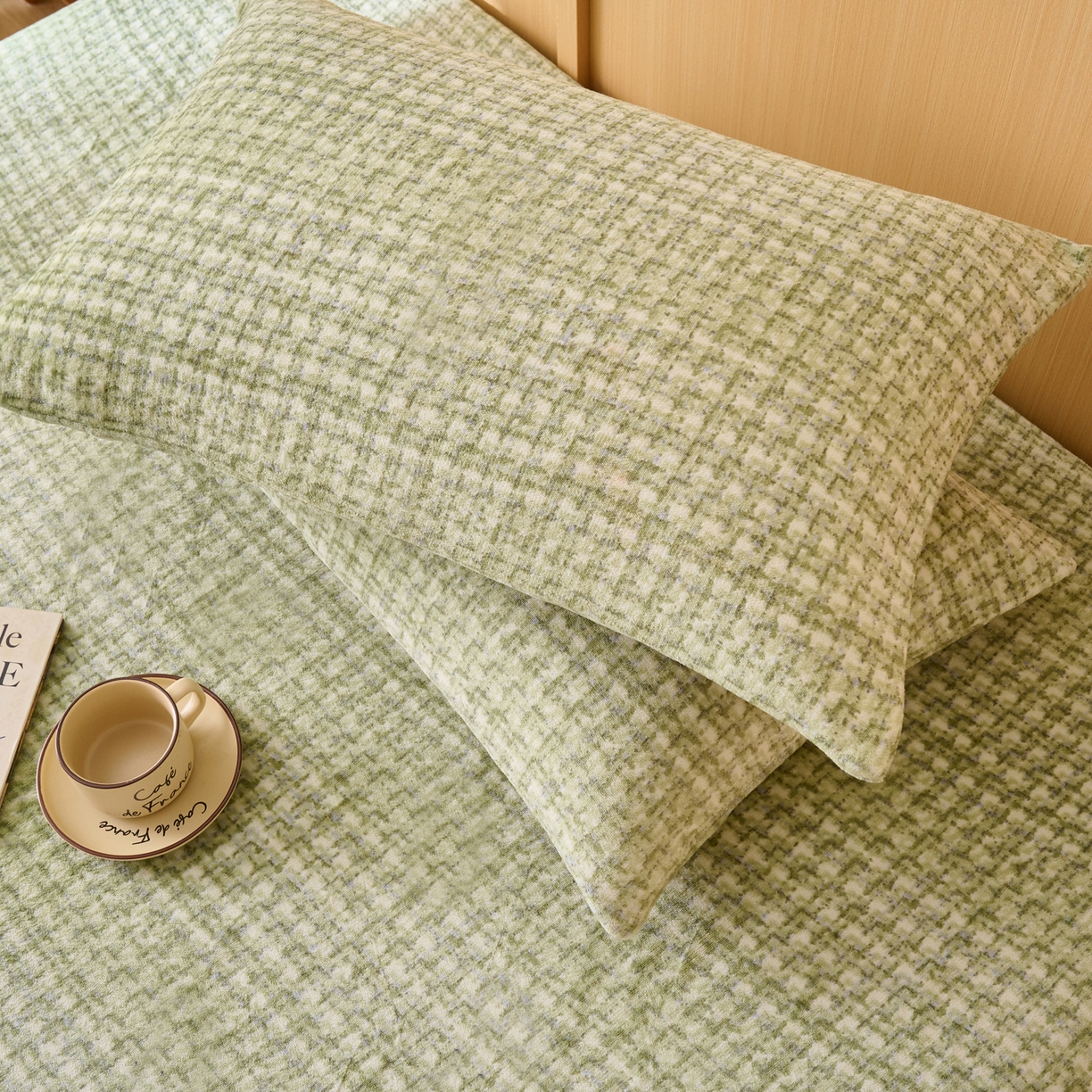 91家纺网 家纺一手货源 找家纺 早晨家纺 2025新款野牧款高克重牛奶绒印花单床笠 野牧-香风绿