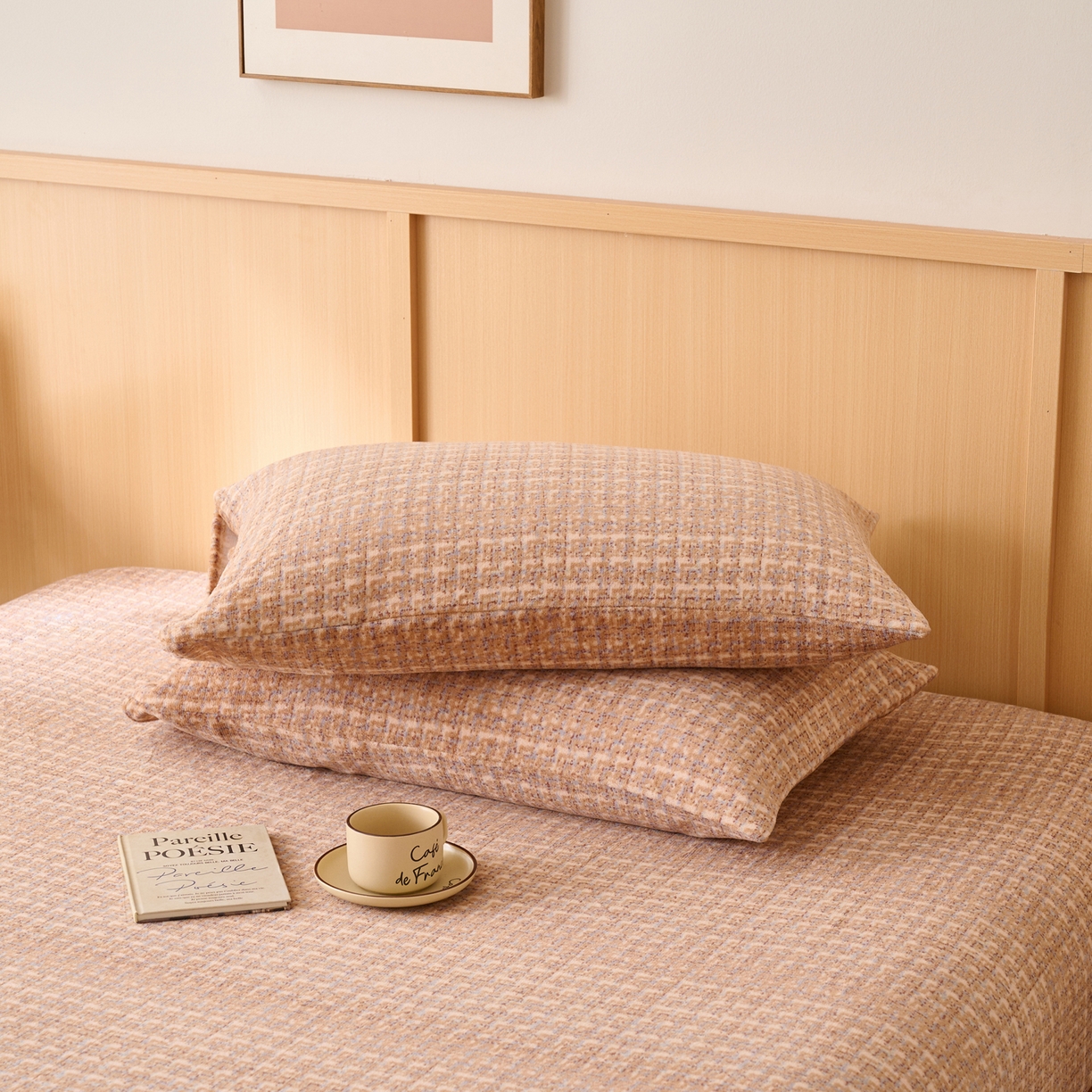 91家纺网 家纺一手货源 找家纺 早晨家纺 2025新款野牧款高克重牛奶绒印花单床笠 野牧-香风驼