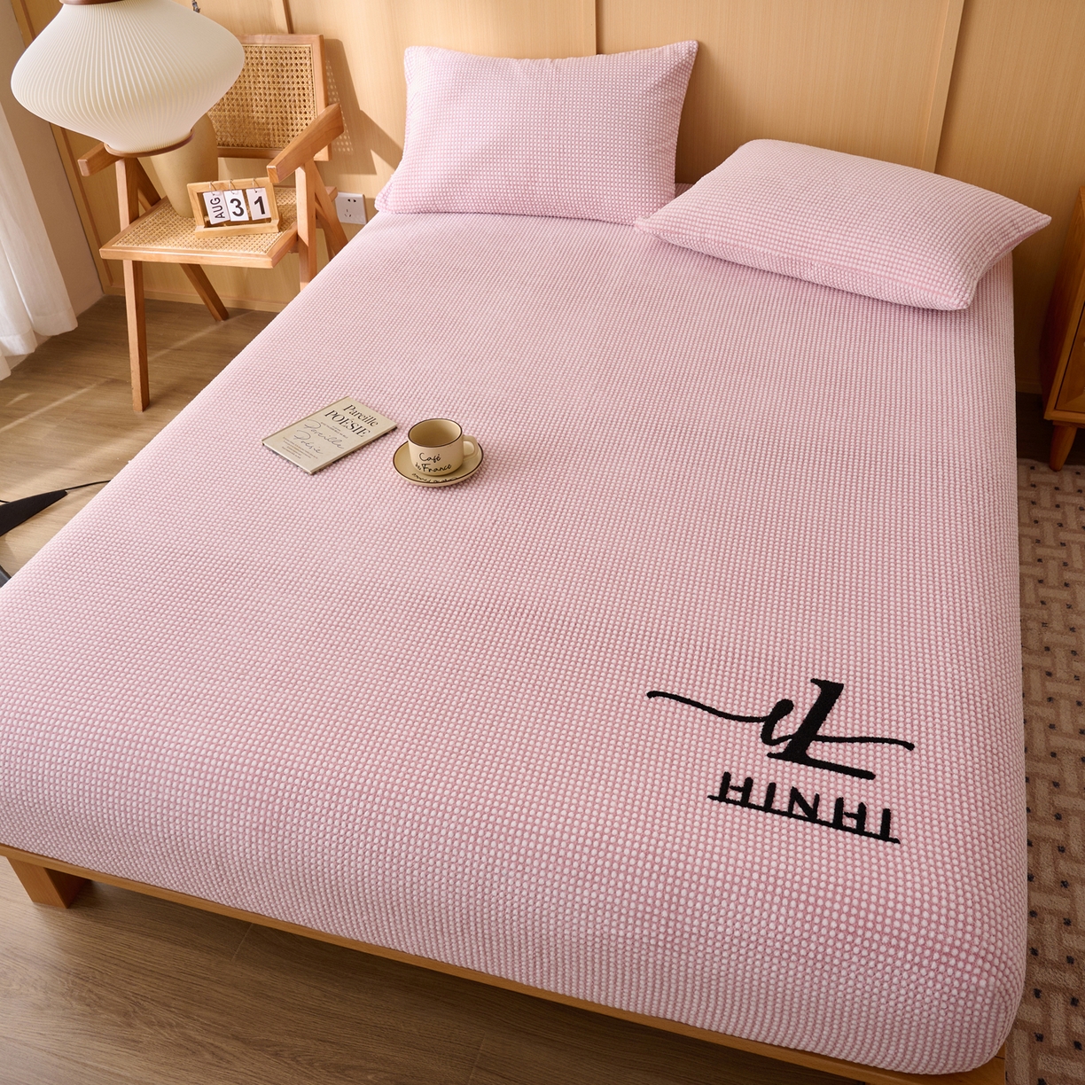 91家纺网 家纺一手货源 找家纺 早晨家纺 2025新款深蓝款高克重牛奶绒阳离子提花单床笠 深蓝-豆沙