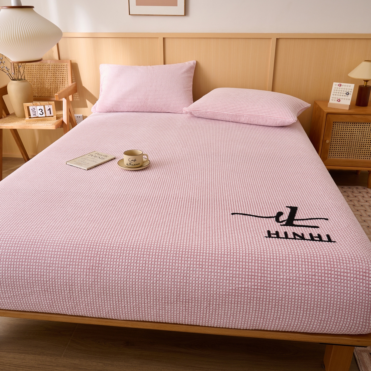 91家纺网 家纺一手货源 找家纺 早晨家纺 2025新款深蓝款高克重牛奶绒阳离子提花单床笠 深蓝-豆沙