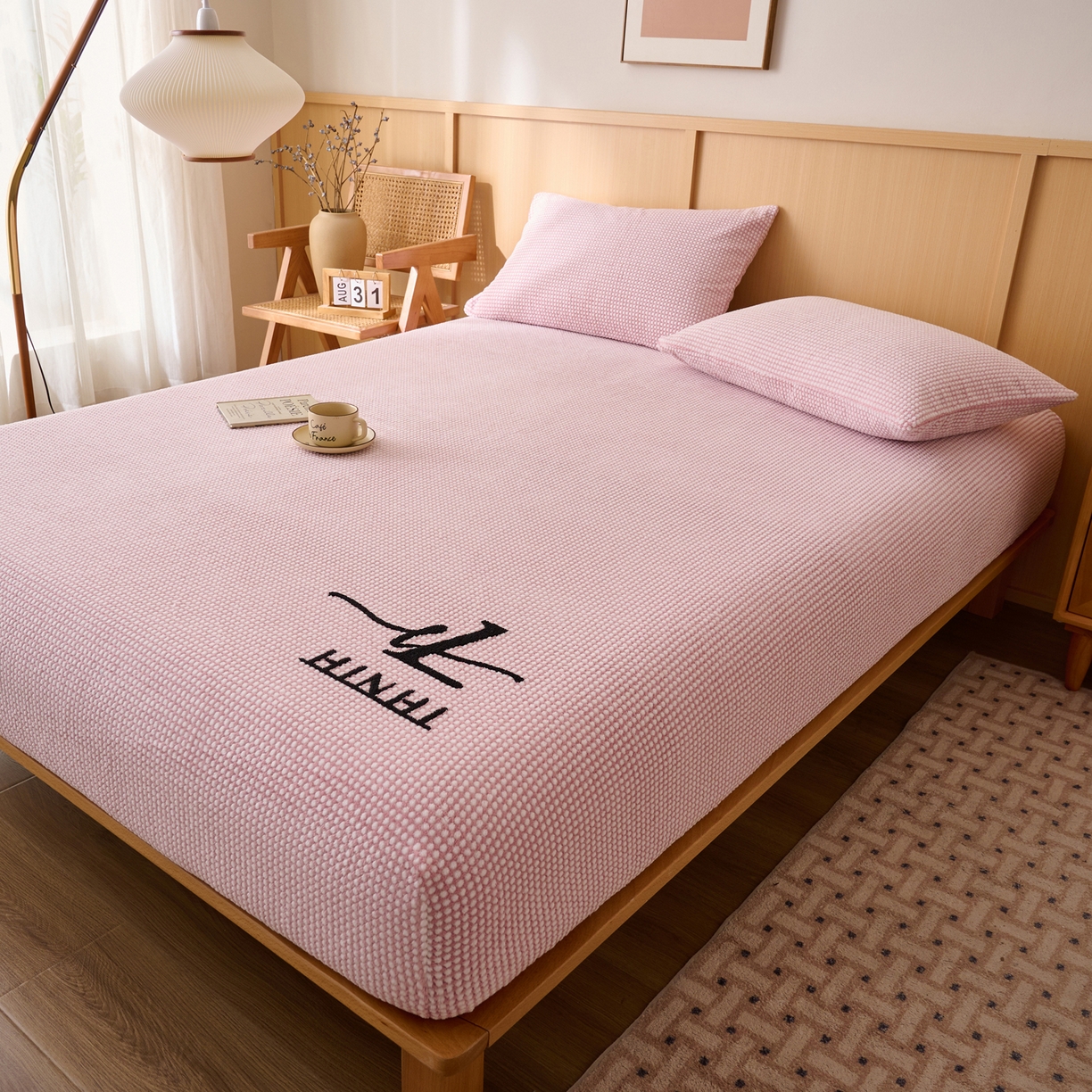 91家纺网 家纺一手货源 找家纺 早晨家纺 2025新款深蓝款高克重牛奶绒阳离子提花单床笠 深蓝-豆沙