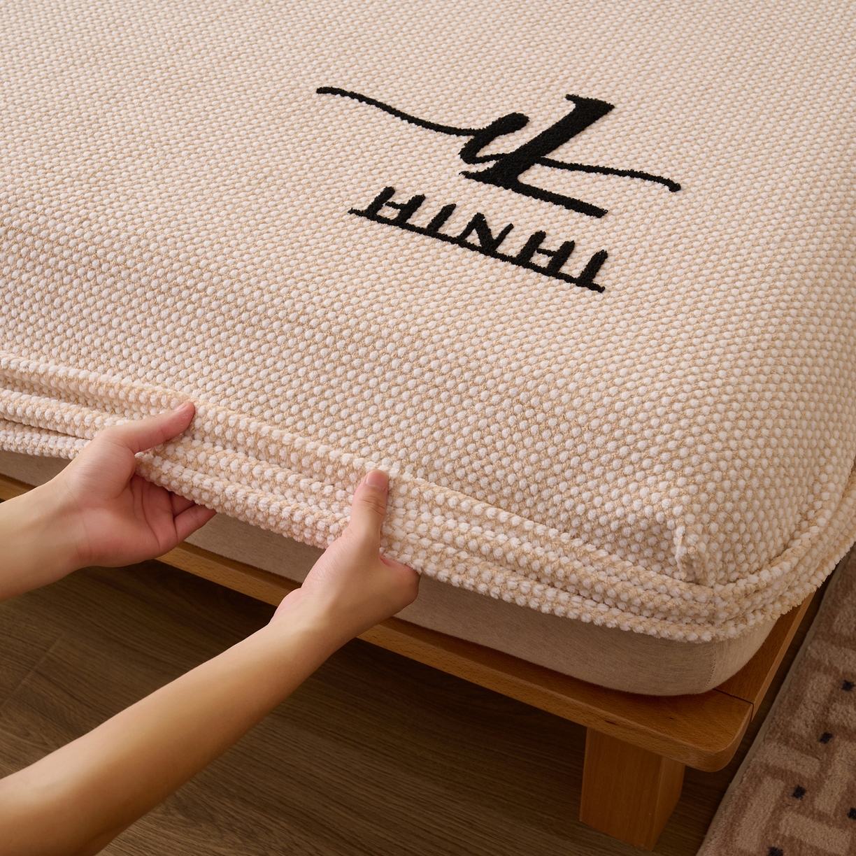 91家纺网 家纺一手货源 找家纺 早晨家纺 2025新款深蓝款高克重牛奶绒阳离子提花单床笠 深蓝-黄