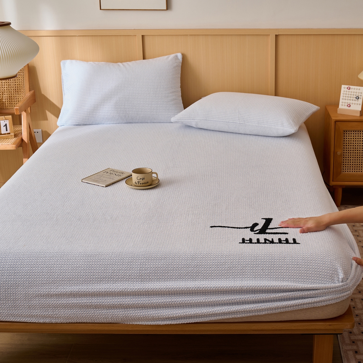 91家纺网 家纺一手货源 找家纺 早晨家纺 2025新款深蓝款高克重牛奶绒阳离子提花单床笠 深蓝-蓝