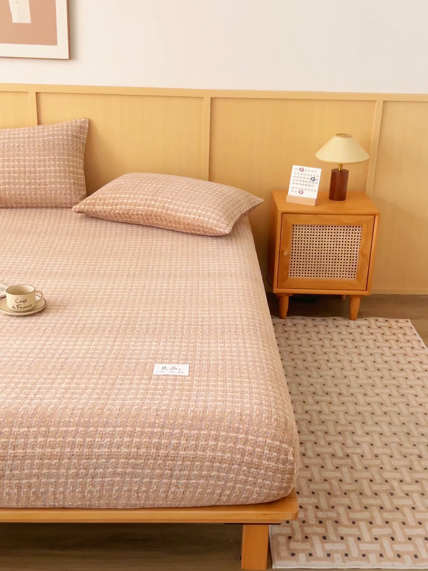 91家纺网 家纺一手货源 找家纺 早晨家纺 2025新款野牧款高克重牛奶绒印花单床笠 野牧-香风驼