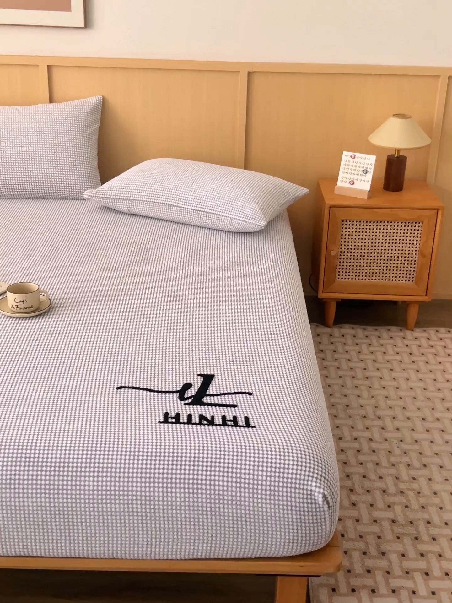 91家纺网 家纺一手货源 找家纺 早晨家纺 2025新款深蓝款高克重牛奶绒阳离子提花单床笠 深蓝-灰