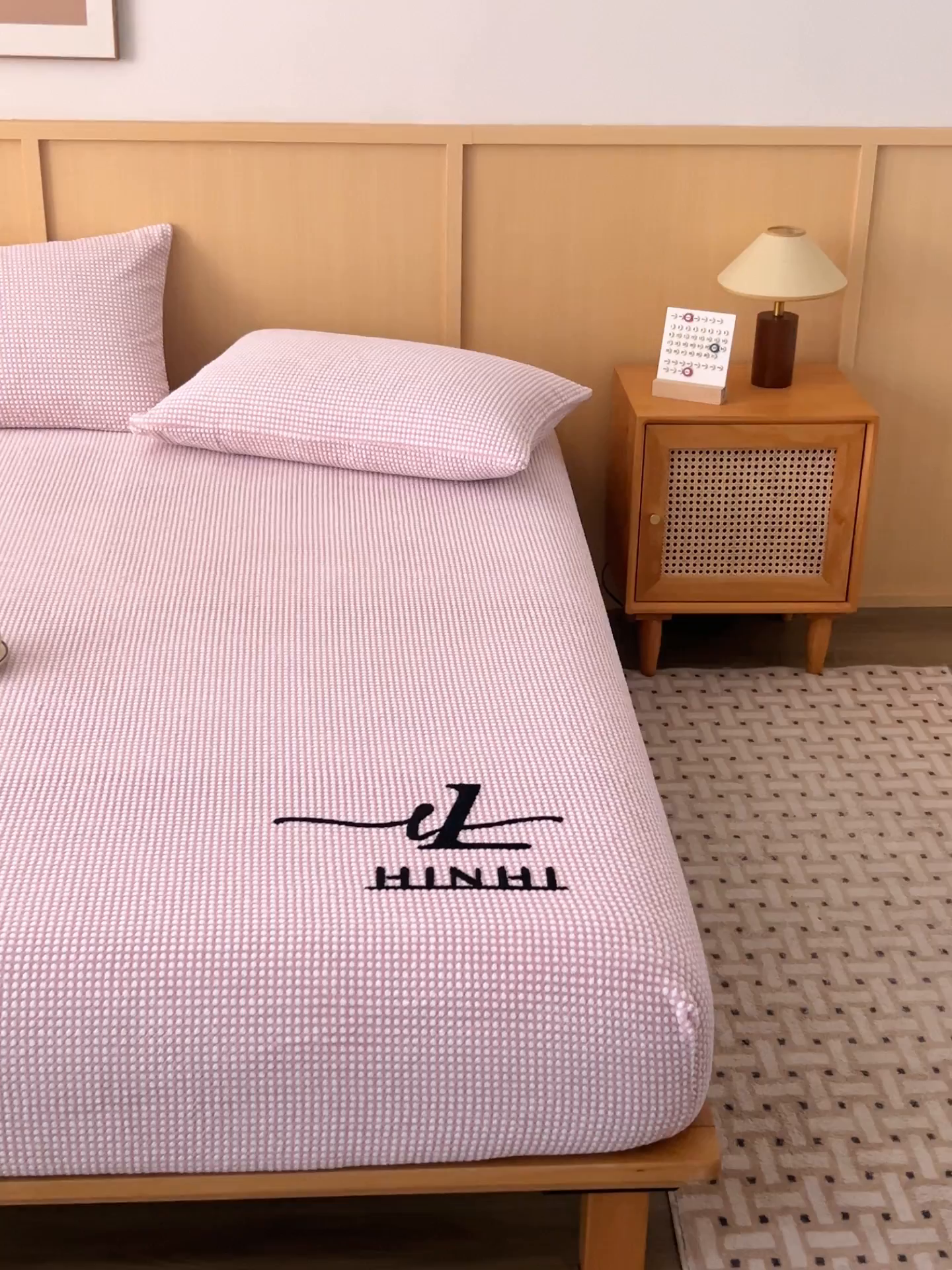 91家纺网 家纺一手货源 找家纺 早晨家纺 2025新款深蓝款高克重牛奶绒阳离子提花单床笠 深蓝-豆沙