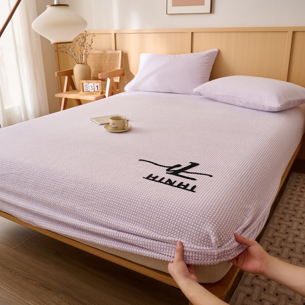 91家纺网 家纺一手货源 找家纺 （总）早晨家纺 2025新款深蓝款高克重牛奶绒阳离子提花单床笠