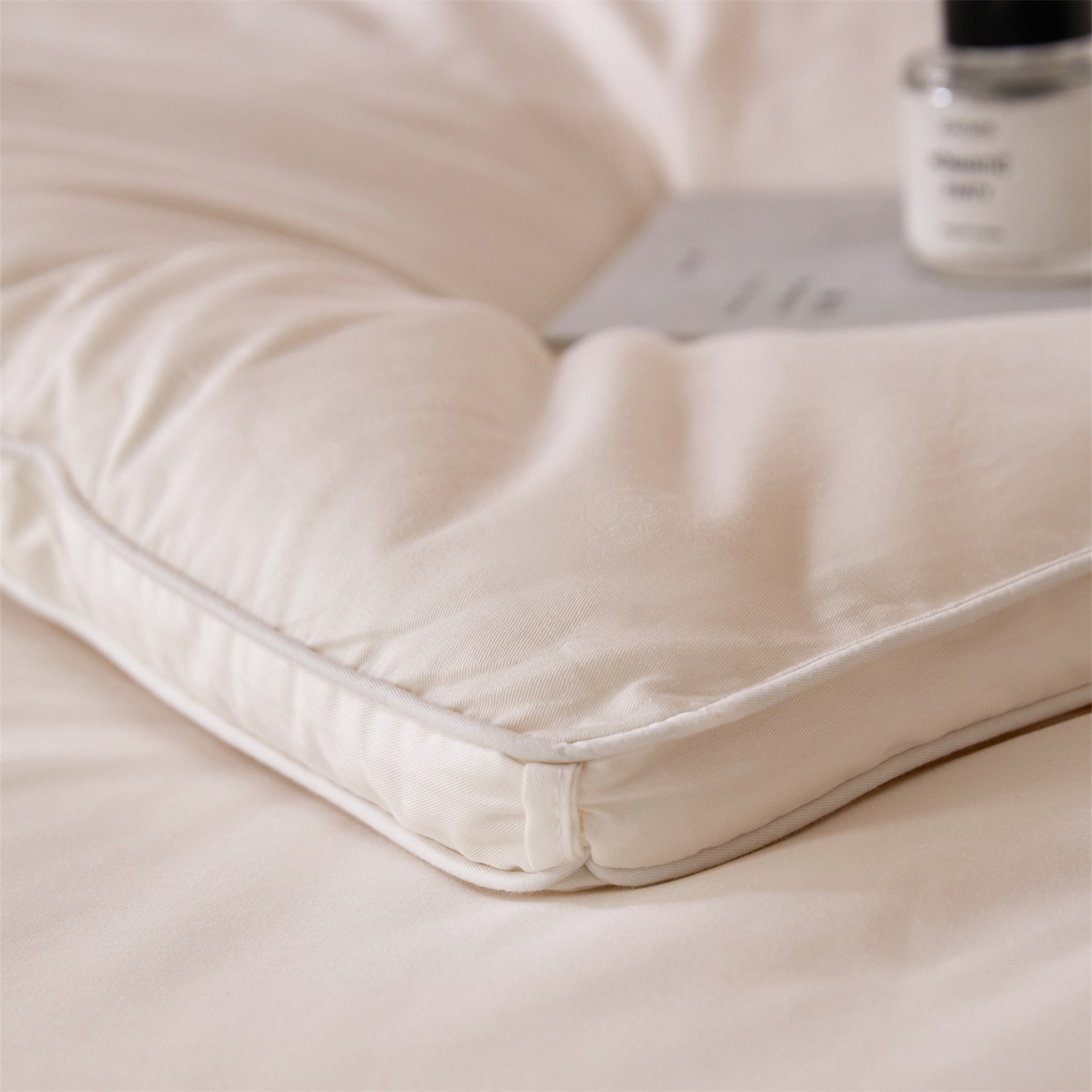 91家纺网 家纺一手货源 找家纺 （总）头等舱 2025新款全棉40支纯色A类20大豆7A抗菌立体被（空镜图）