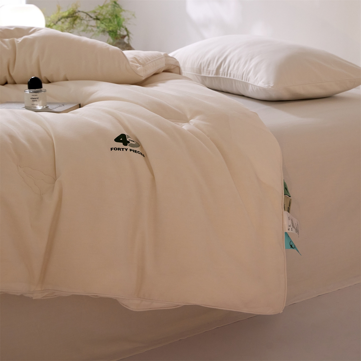 91家纺网 家纺一手货源 找家纺 （总）头等舱 2025新款全棉40支纯色A类20大豆7A抗菌立体被（空镜图）
