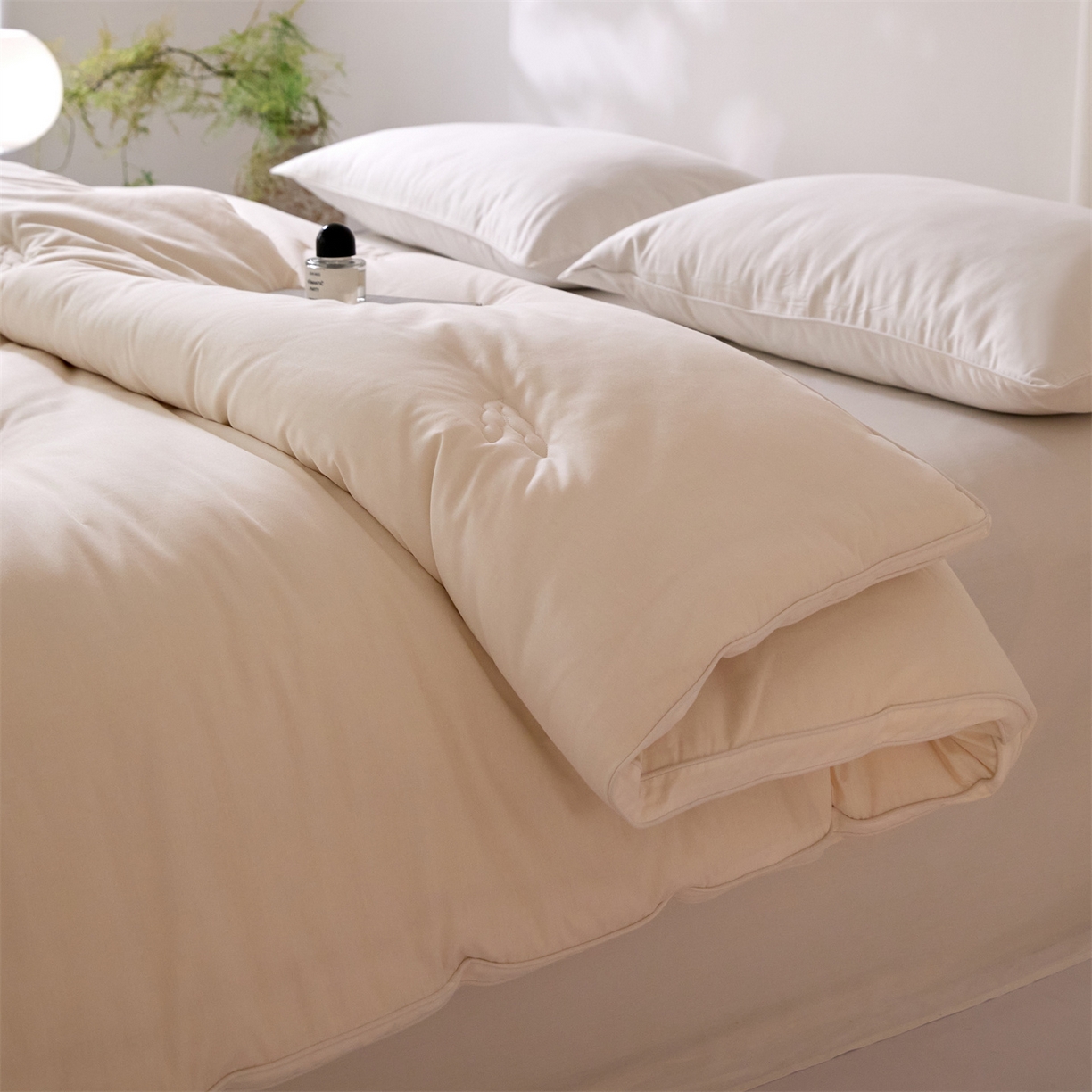 91家纺网 家纺一手货源 找家纺 （总）头等舱 2025新款全棉40支纯色A类20大豆7A抗菌立体被（空镜图）