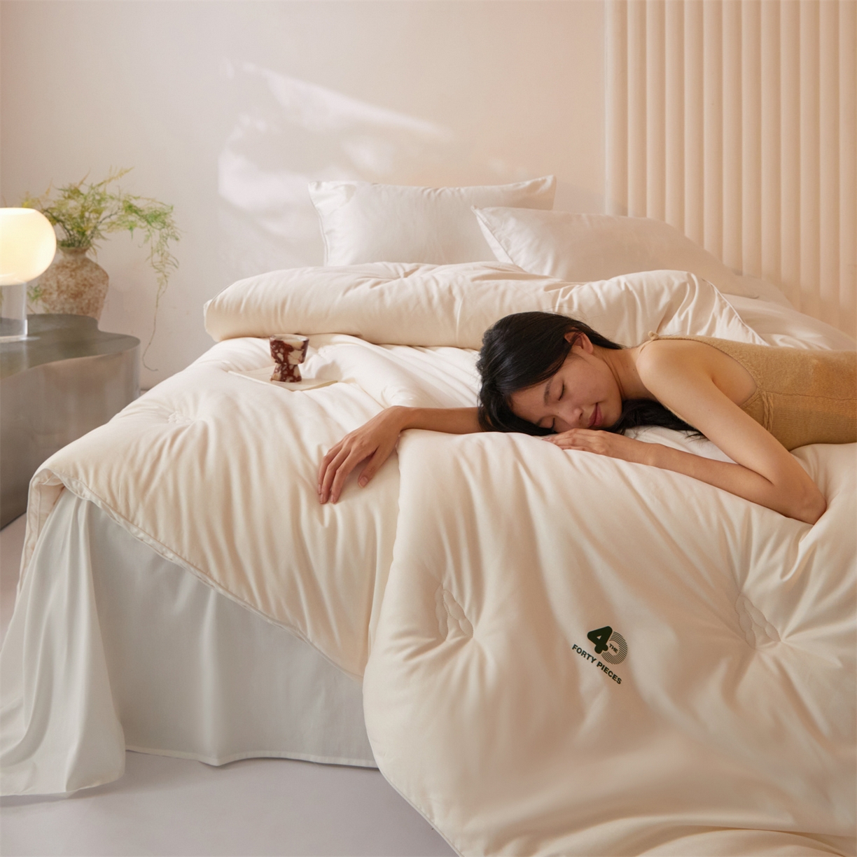 91家纺网 家纺一手货源 找家纺 （总）头等舱 2025新款全棉40支纯色A类20大豆7A抗菌立体被（模特图）