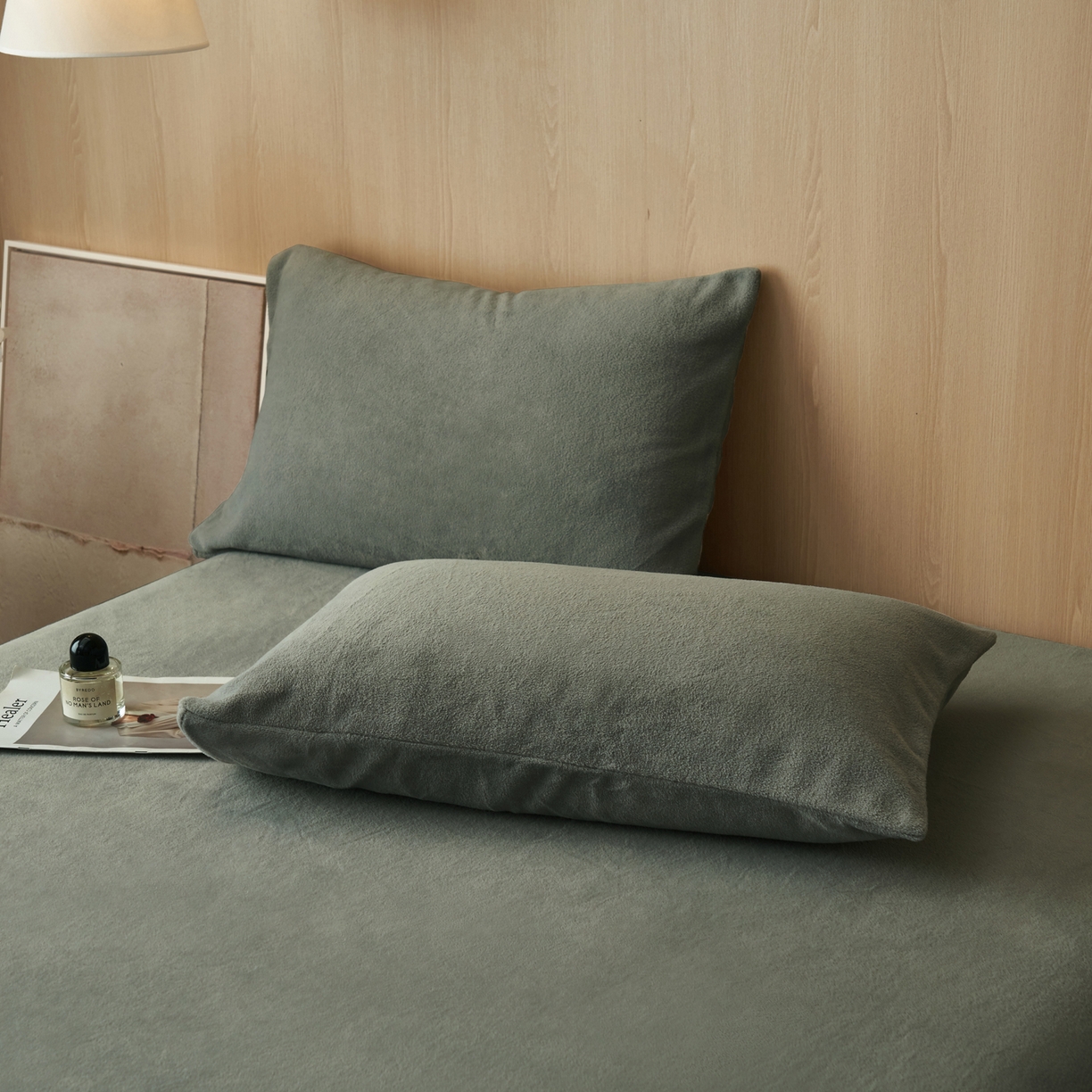 91家纺网 家纺一手货源 找家纺 （总）早晨家纺 2025新款牛奶绒纯色毛巾绣暖绒床笠