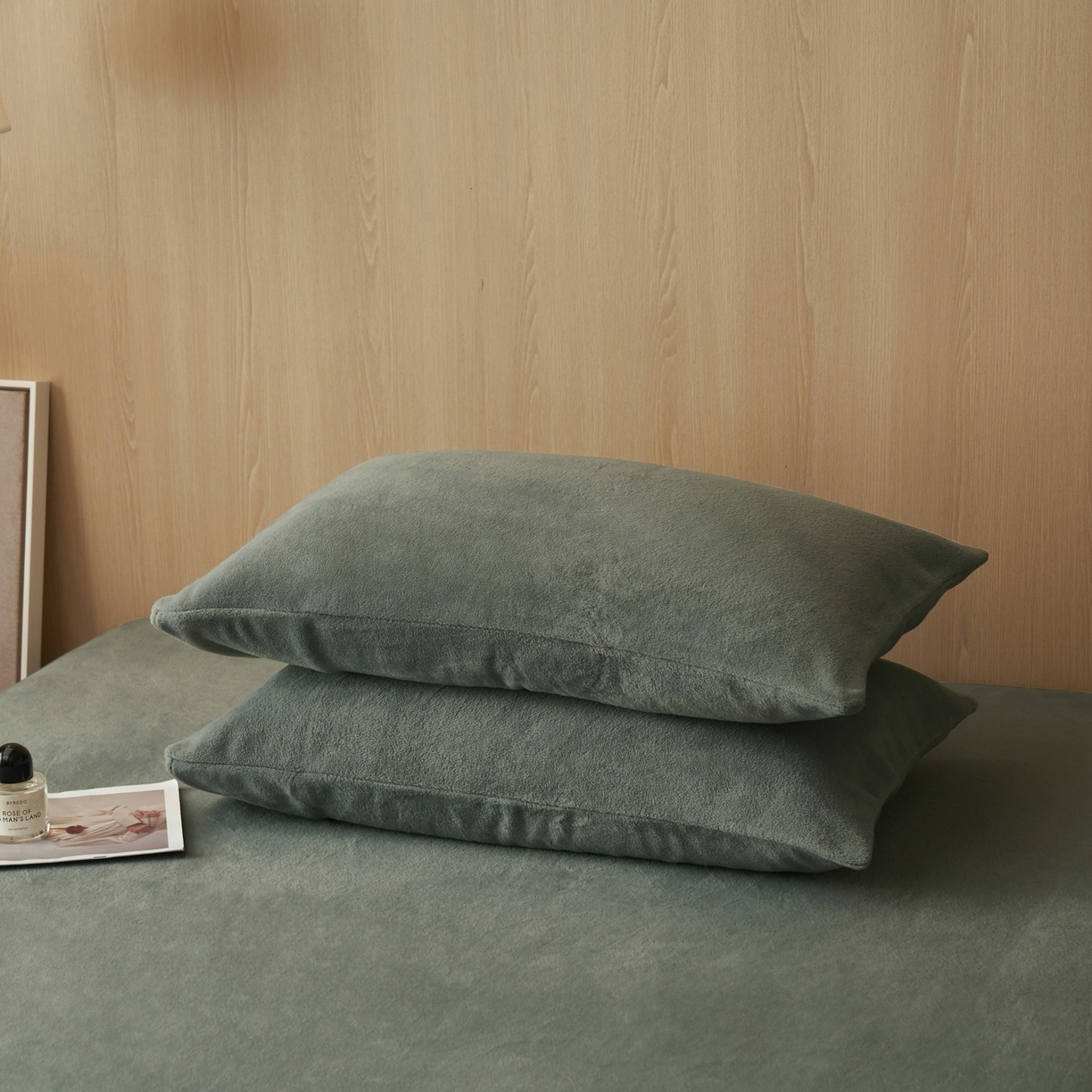 91家纺网 家纺一手货源 找家纺 （总）早晨家纺 2025新款牛奶绒纯色毛巾绣暖绒床笠